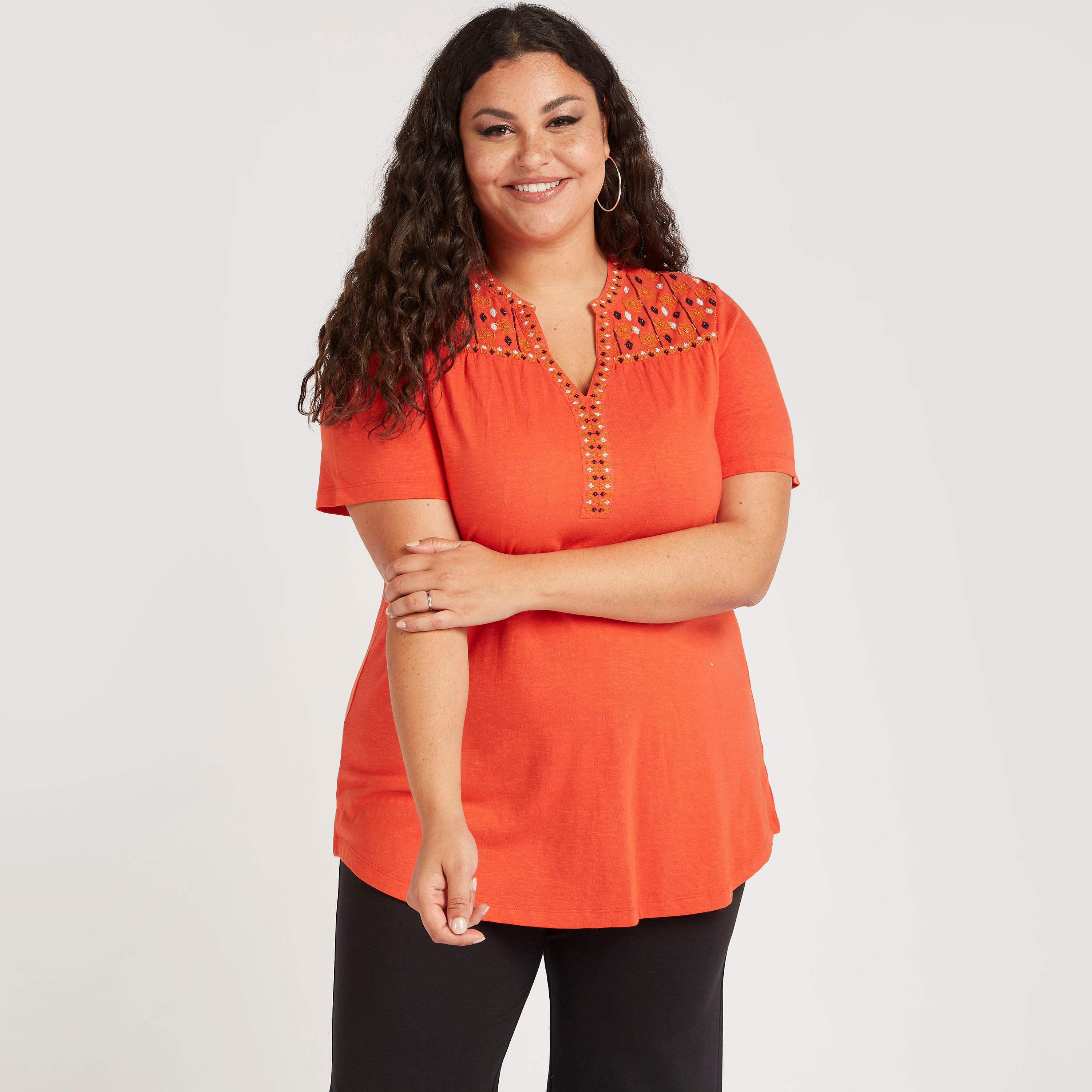 بلوزة مطرّزة بأكمام قصيرة-women-clothing-shirtsandblouses-blouses-image-1