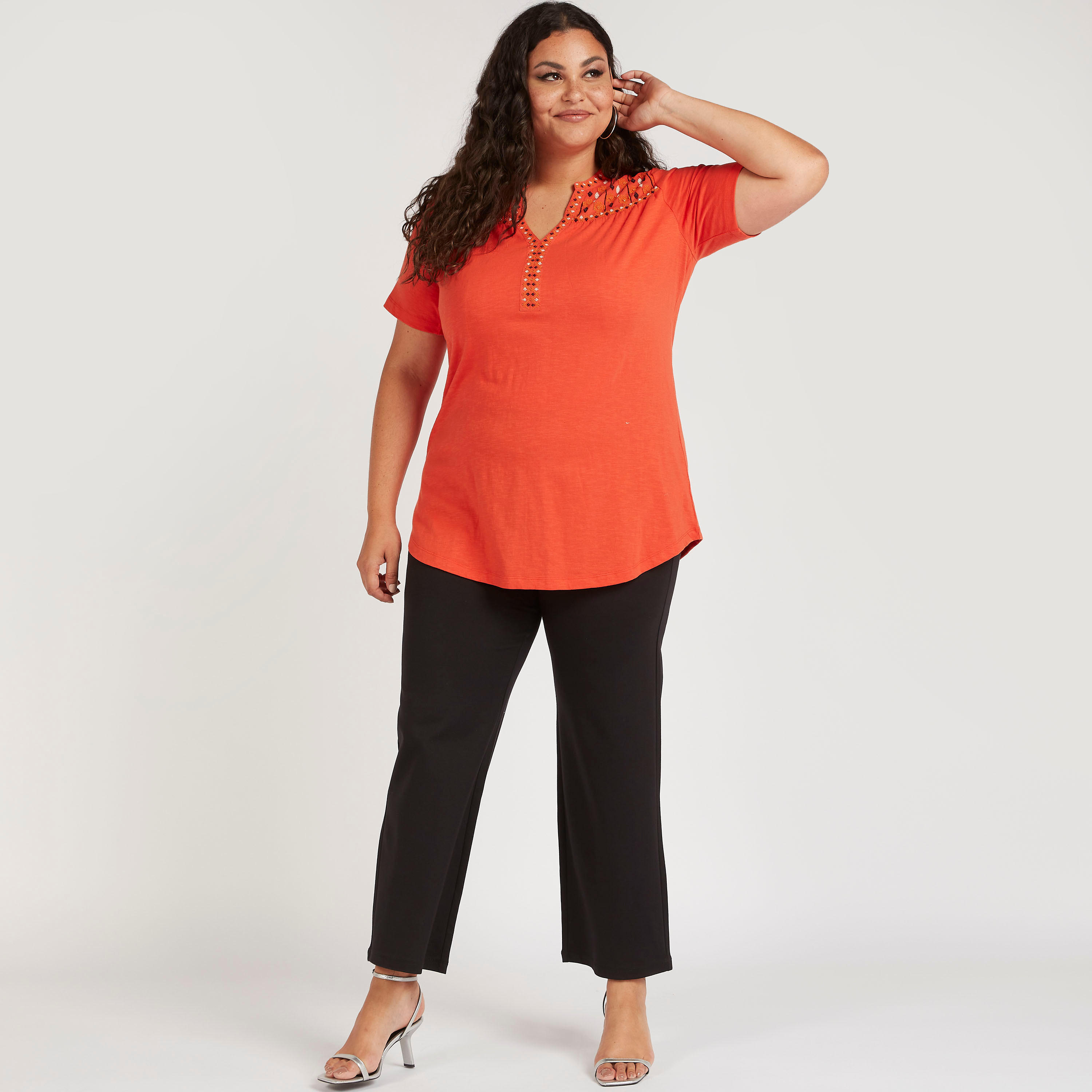 بلوزة مطرّزة بأكمام قصيرة-women-clothing-shirtsandblouses-blouses-image-2