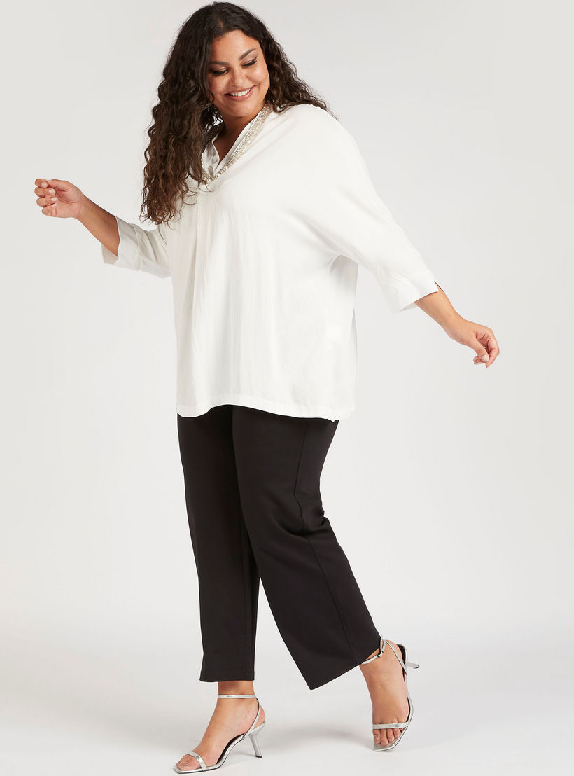 بلوزة مزيّنة بياقة v وأكمام 3/4-women-clothing-shirtsandblouses-blouses-image-3