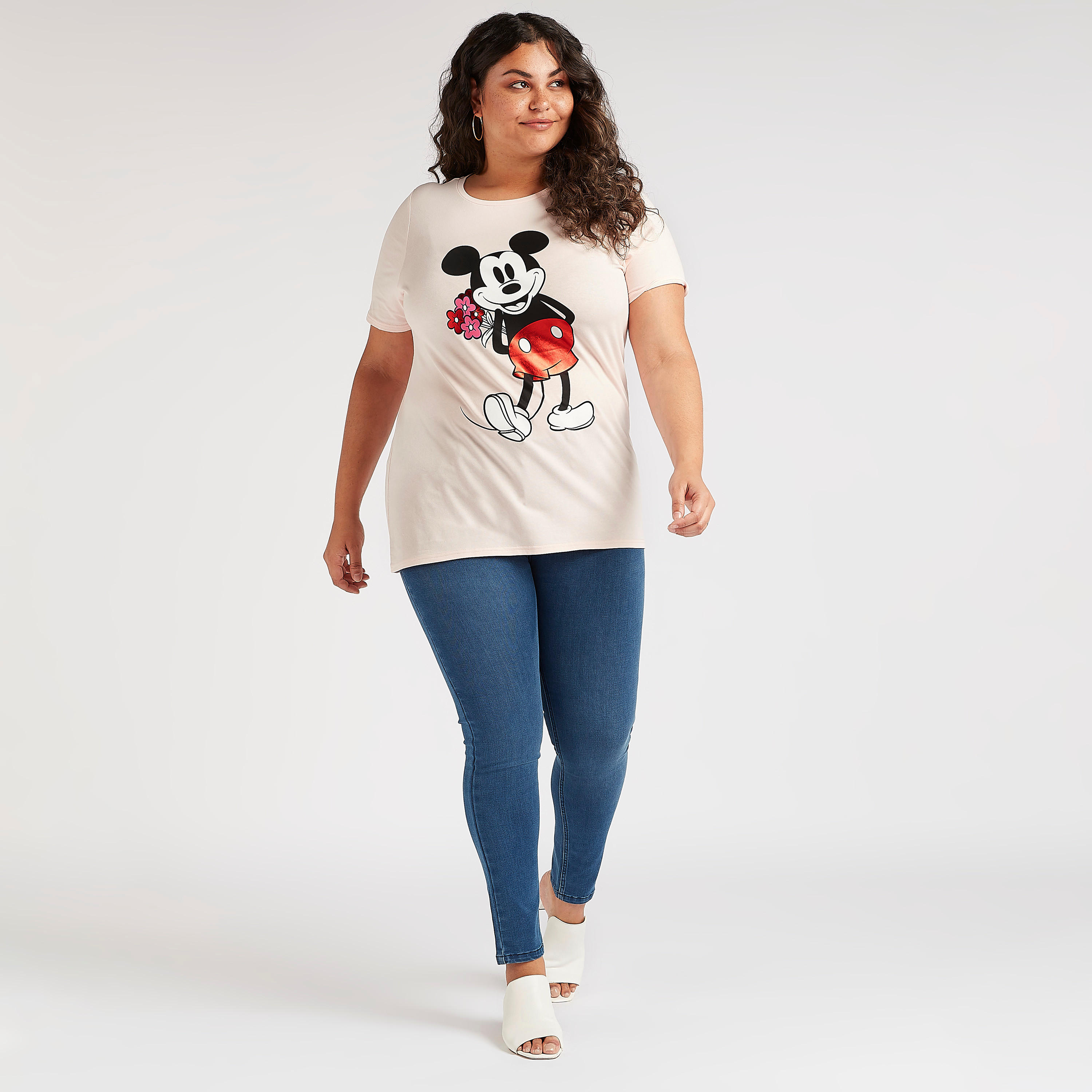 تيشيرت بياقة ضيّقة وأكمام قصيرة وطبعات ميكي ماوس-women-clothing-tshirts-image-3