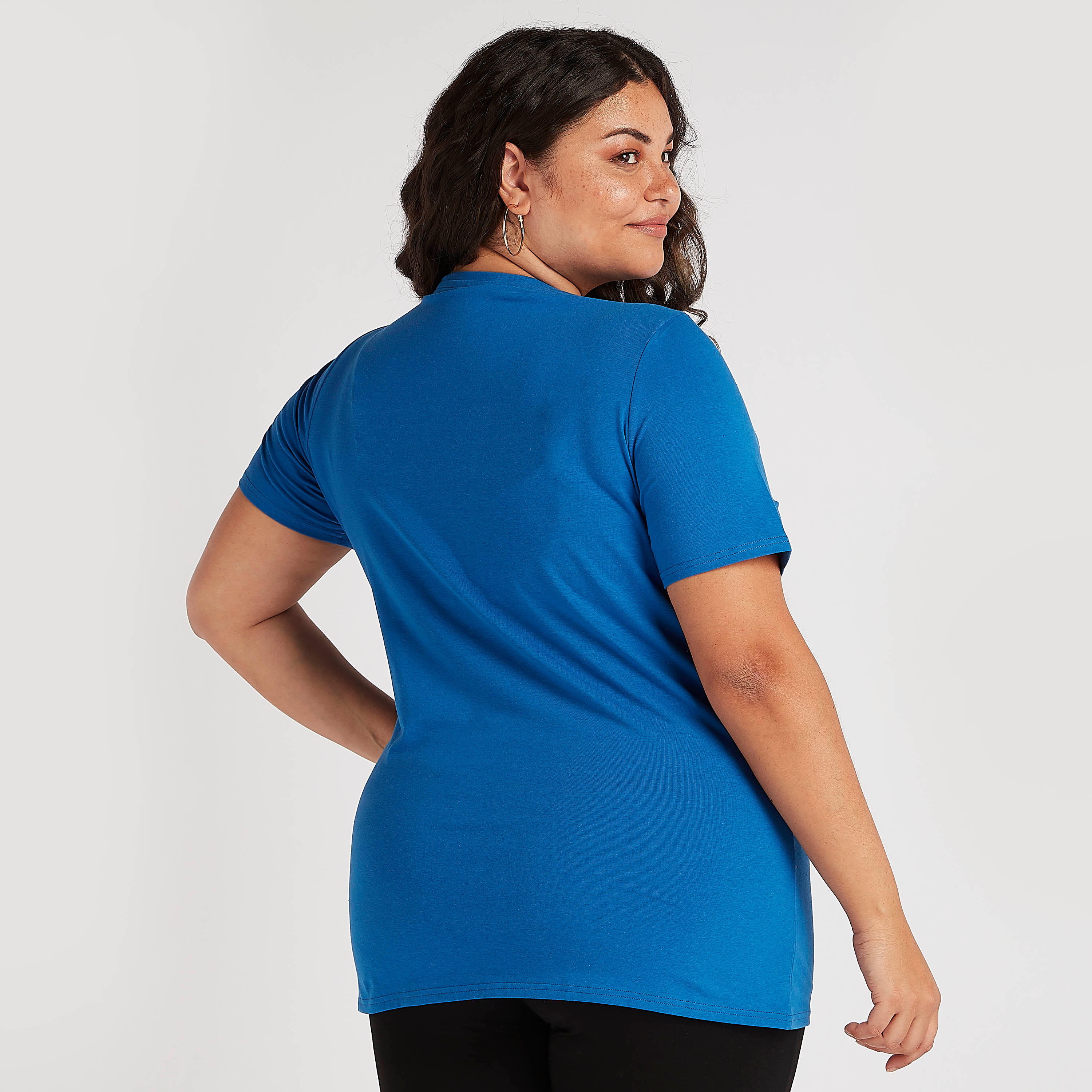 تيشيرت بياقة مستديرة وطبعات-women-clothing-tshirts-image-1