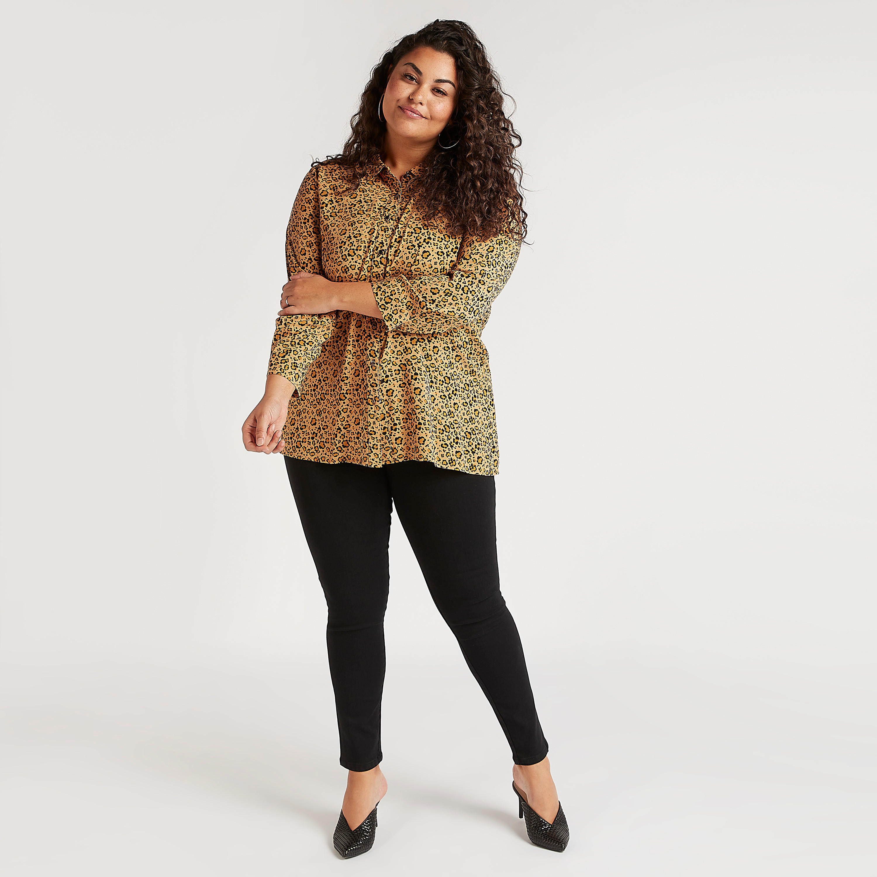 قميص بأكمام طويلة وطبعات حيوانات-women-clothing-shirtsandblouses-blouses-image-2