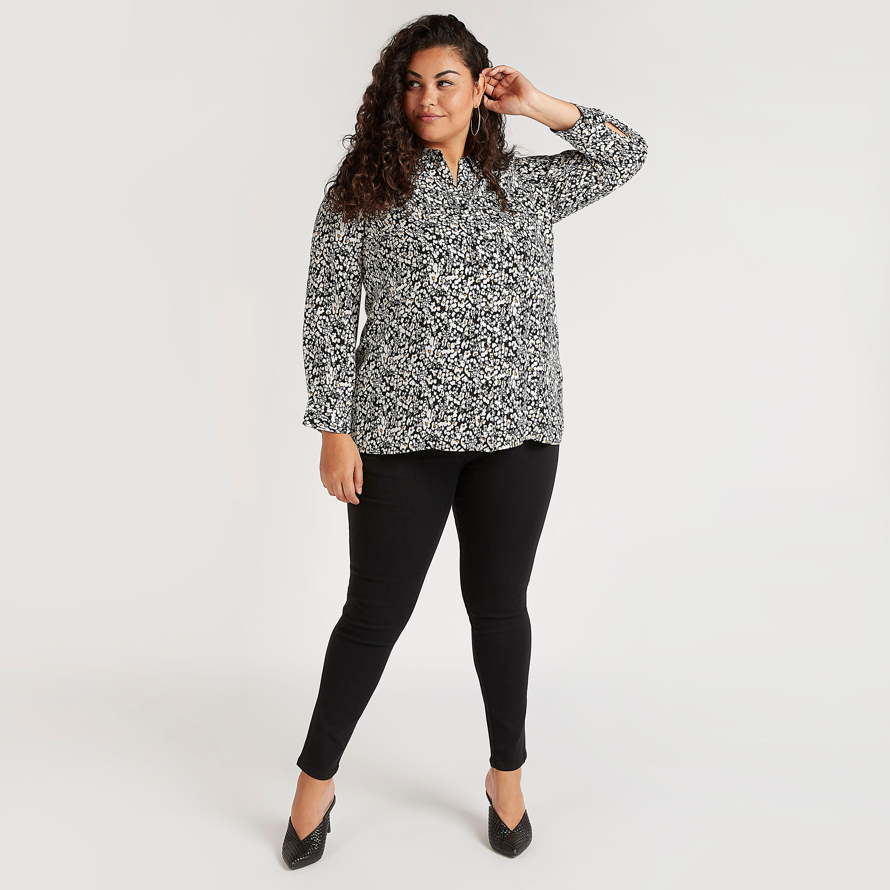 قميص بأكمام طويلة وطبعات أزهار-women-clothing-shirtsandblouses-blouses-image-2