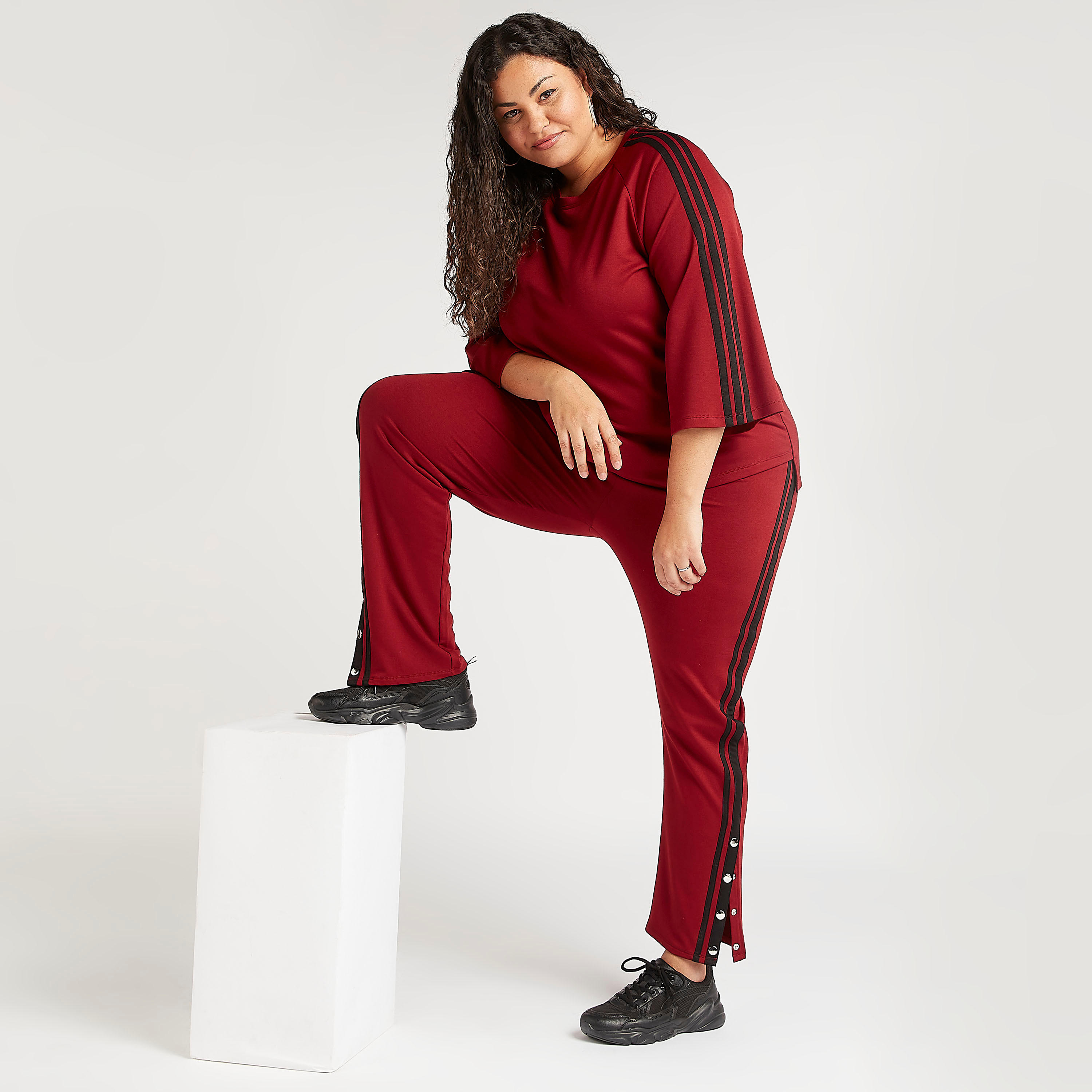 بنطلون رياضي سادة برباط وزر إغلاق-women-clothing-bottoms-joggers-image-4