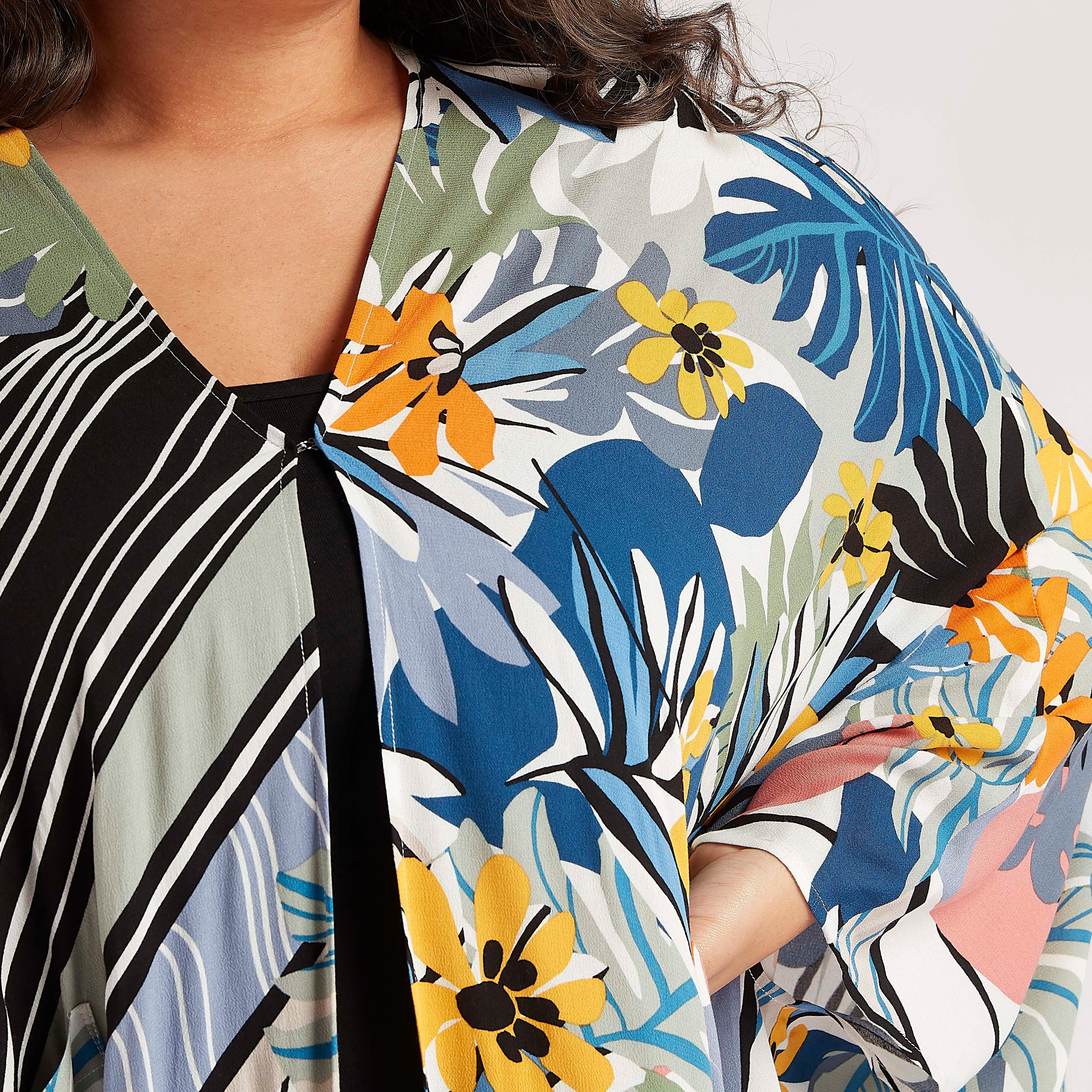 كيمونو خفيف الوزن بطبعات استوائية-women-clothing-shirtsandblouses-blouses-image-2