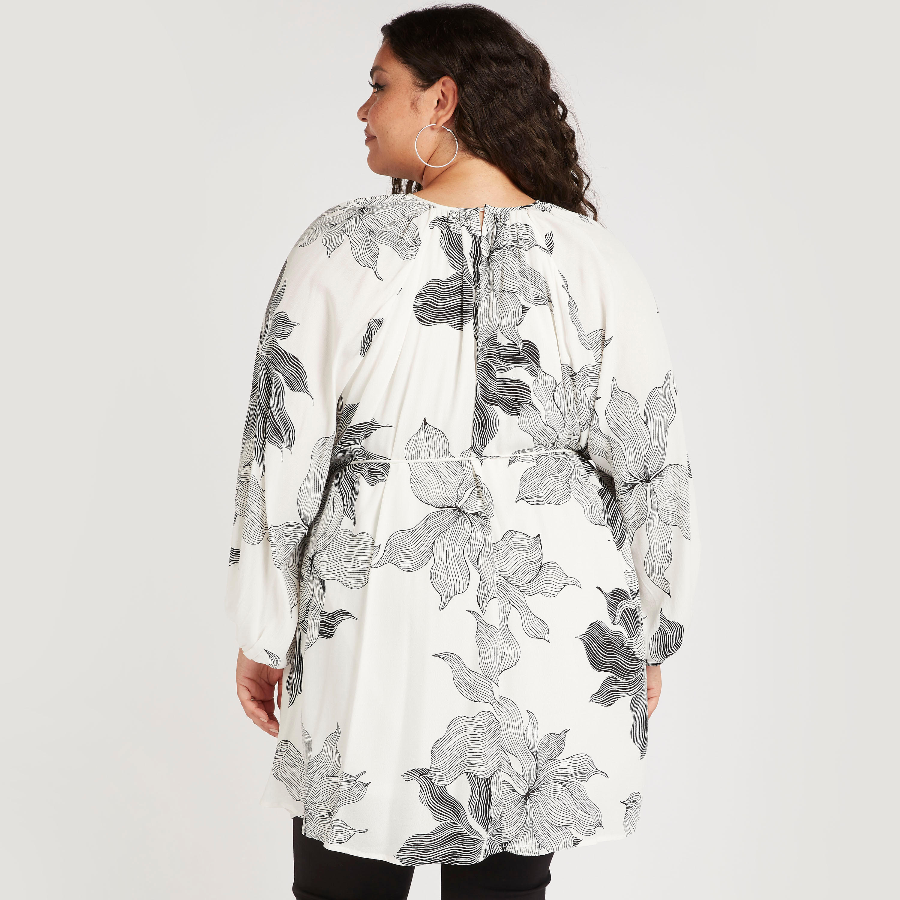 Floral Print Crew Neck Tunic with Long Sleeves-women-clothing-shirtsandblouses-blouses-image-4