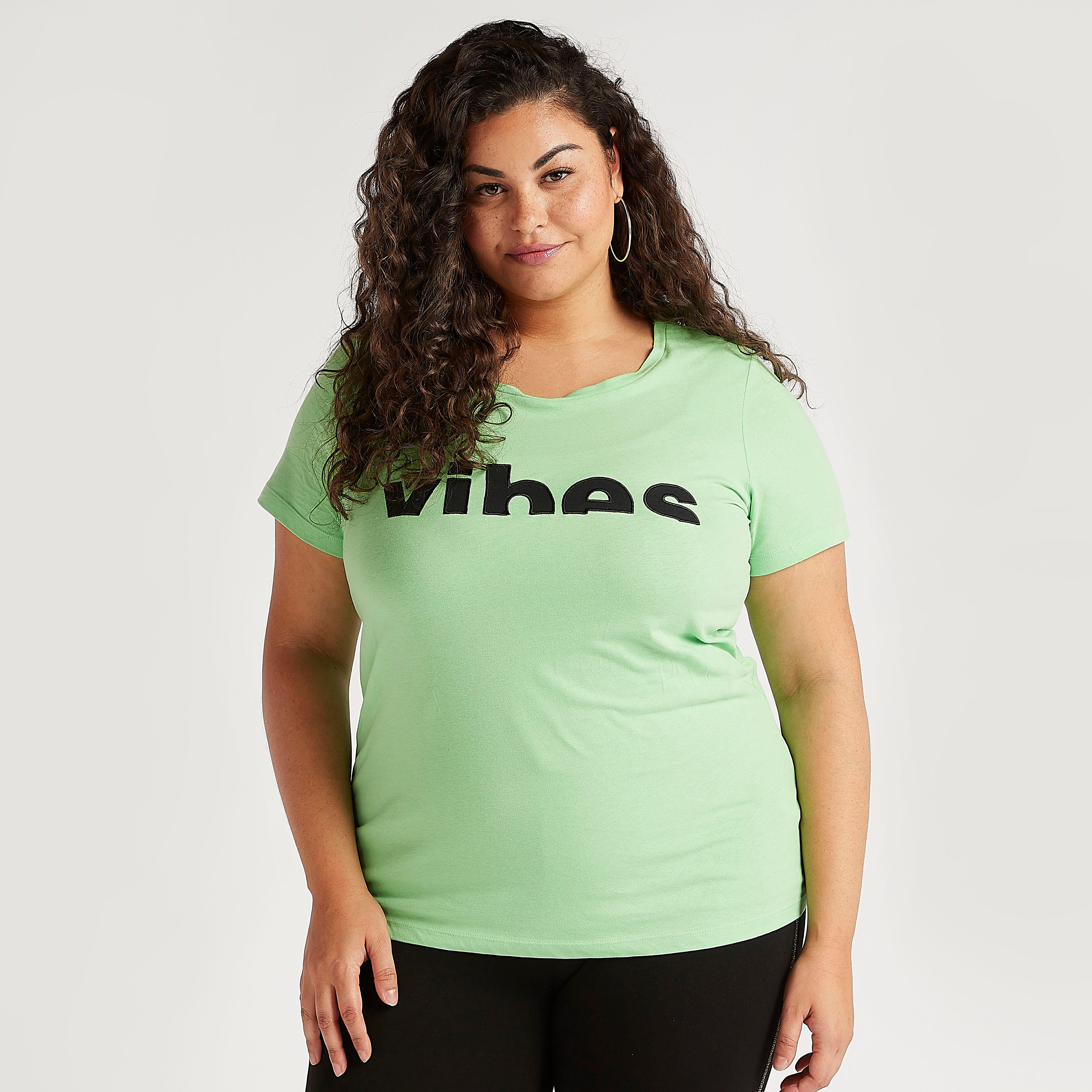 Slogan Print T-shirt with Round Neck and Short Sleeves-women-clothing-tshirts-image-1