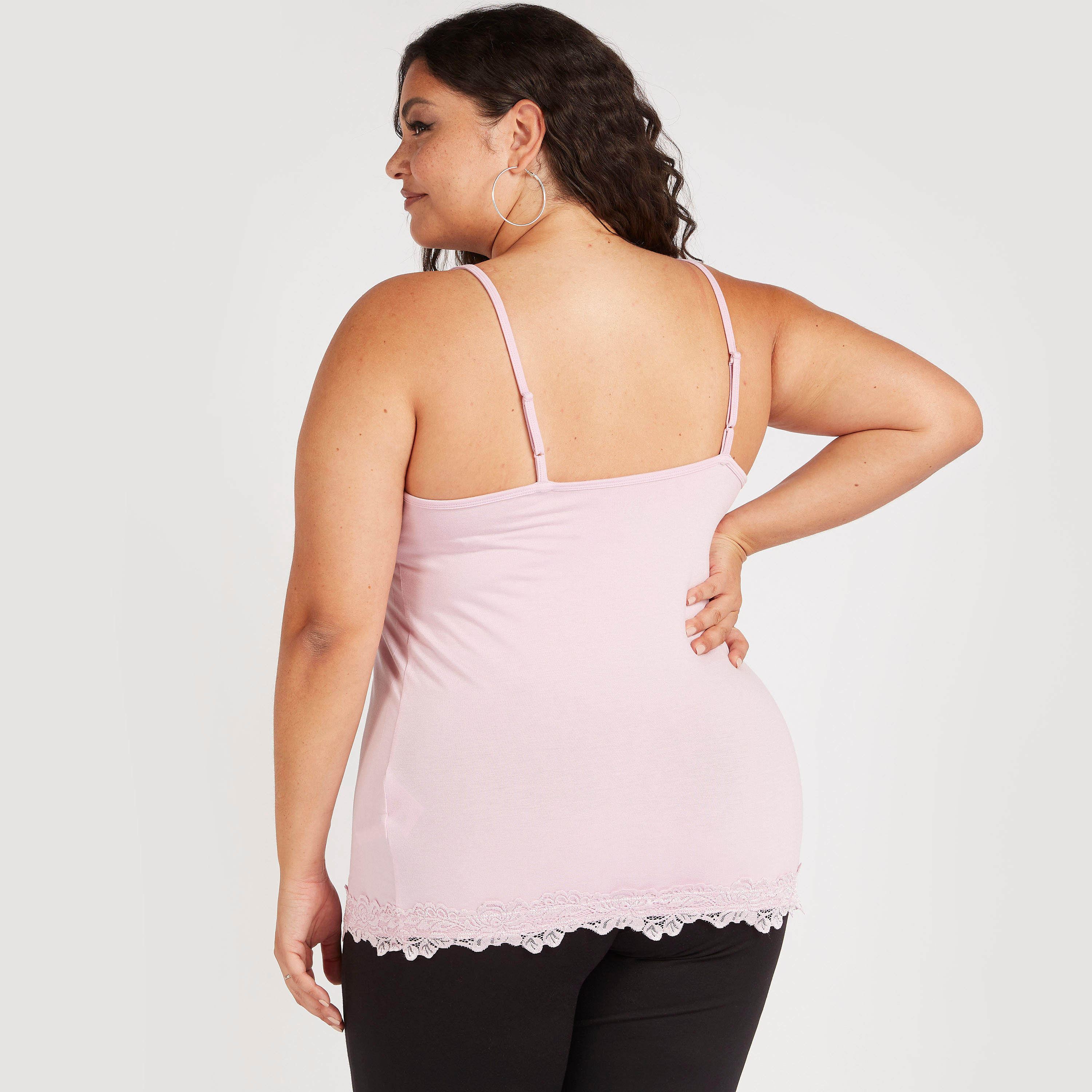 بلوزة كامي بتفاصيل دانتيل وأحزمة قابلة للتّعديل-women-clothing-tshirts-image-4