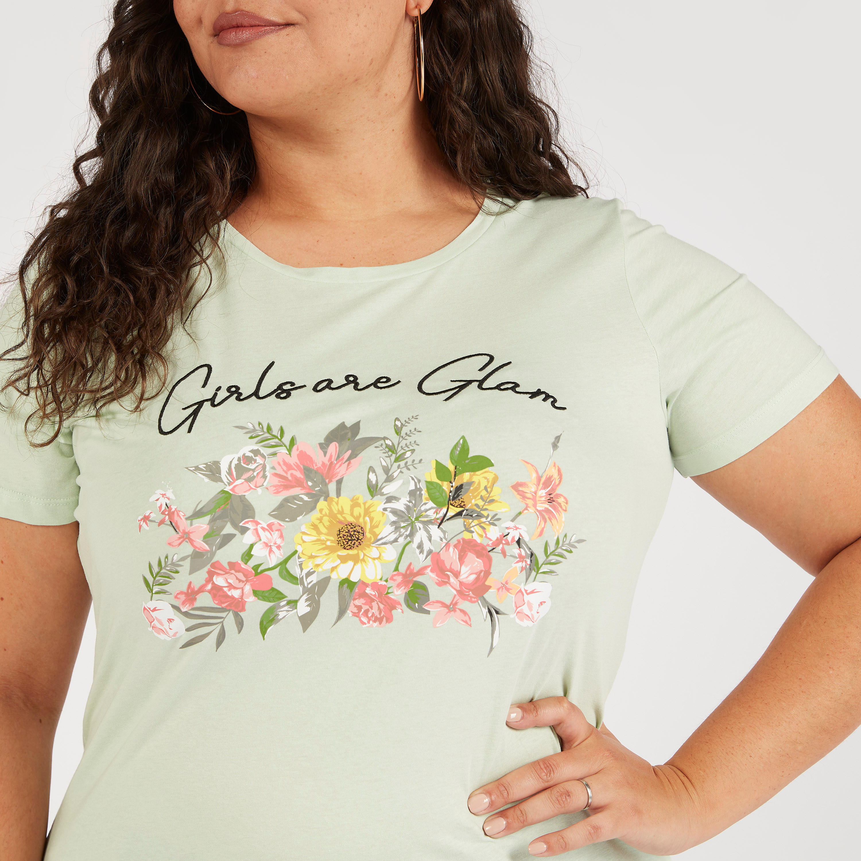 تيشيرت بأكمام قصيرة وطبعات-women-clothing-tshirts-image-2