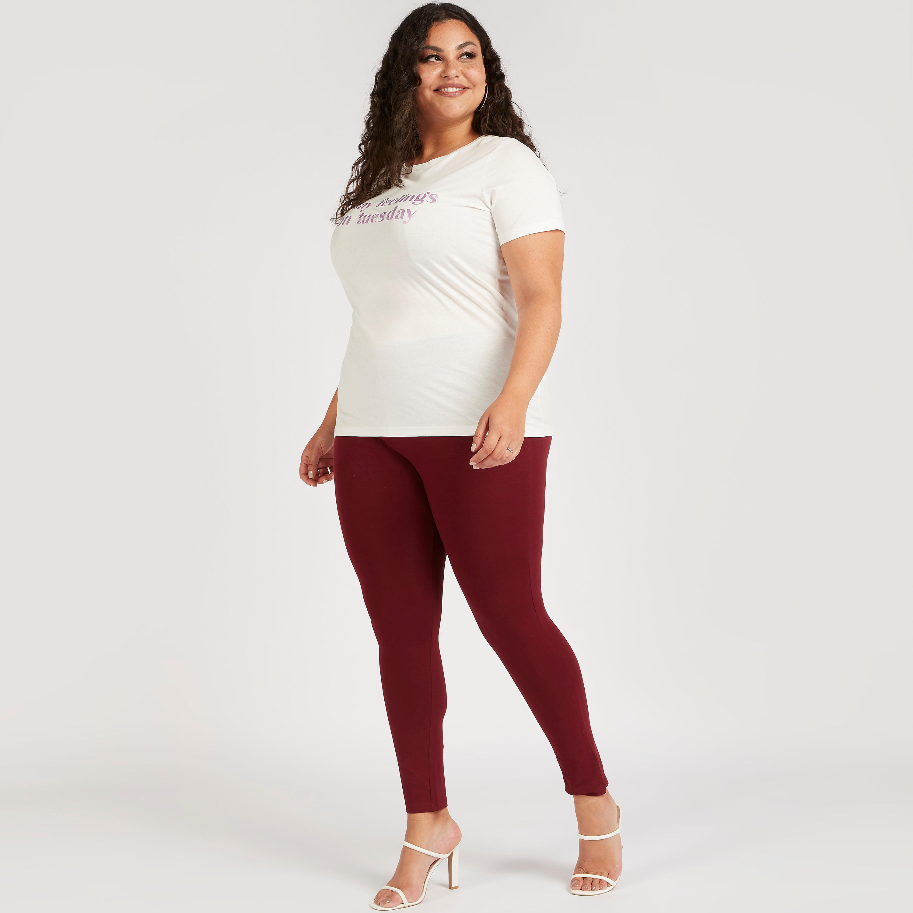 تيشيرت بياقة مستديرة وأكمام قصيرة وطبعات-women-clothing-tshirts-image-3