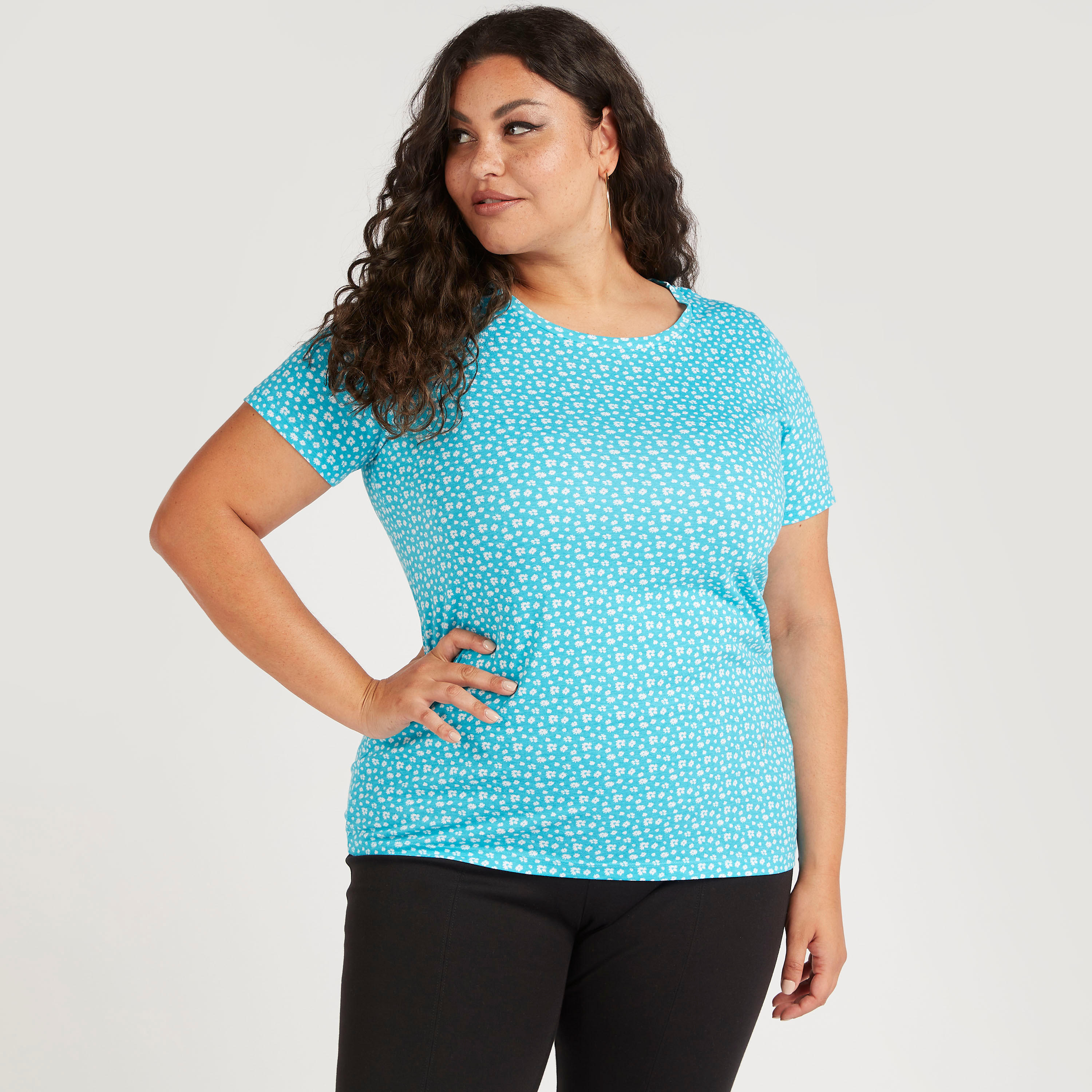 تيشيرت بياقة مستديرة وأكمام قصيرة وطبعات أزهار-women-clothing-tshirts-image-1