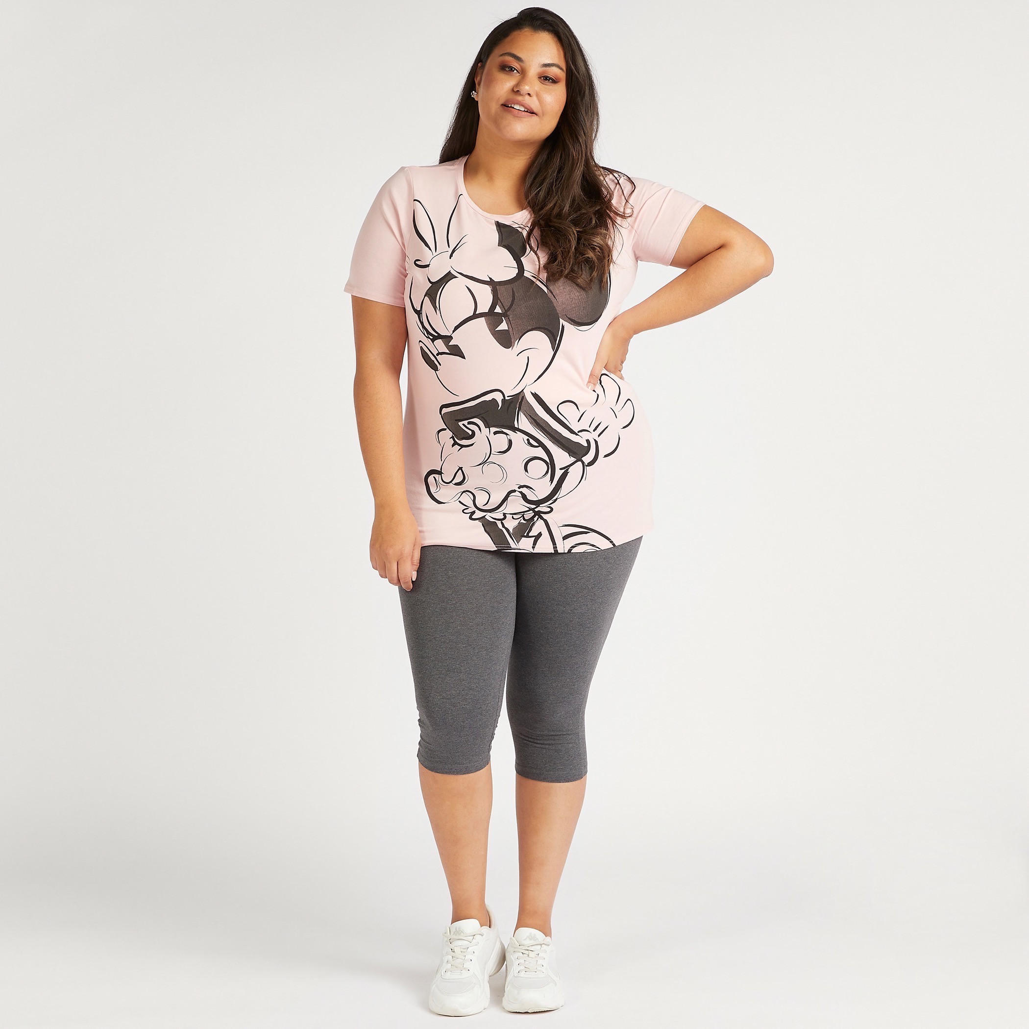 تيشيرت بياقة ضيّقة وأكمام قصيرة وطبعات ميني ماوس-women-clothing-tshirts-image-2