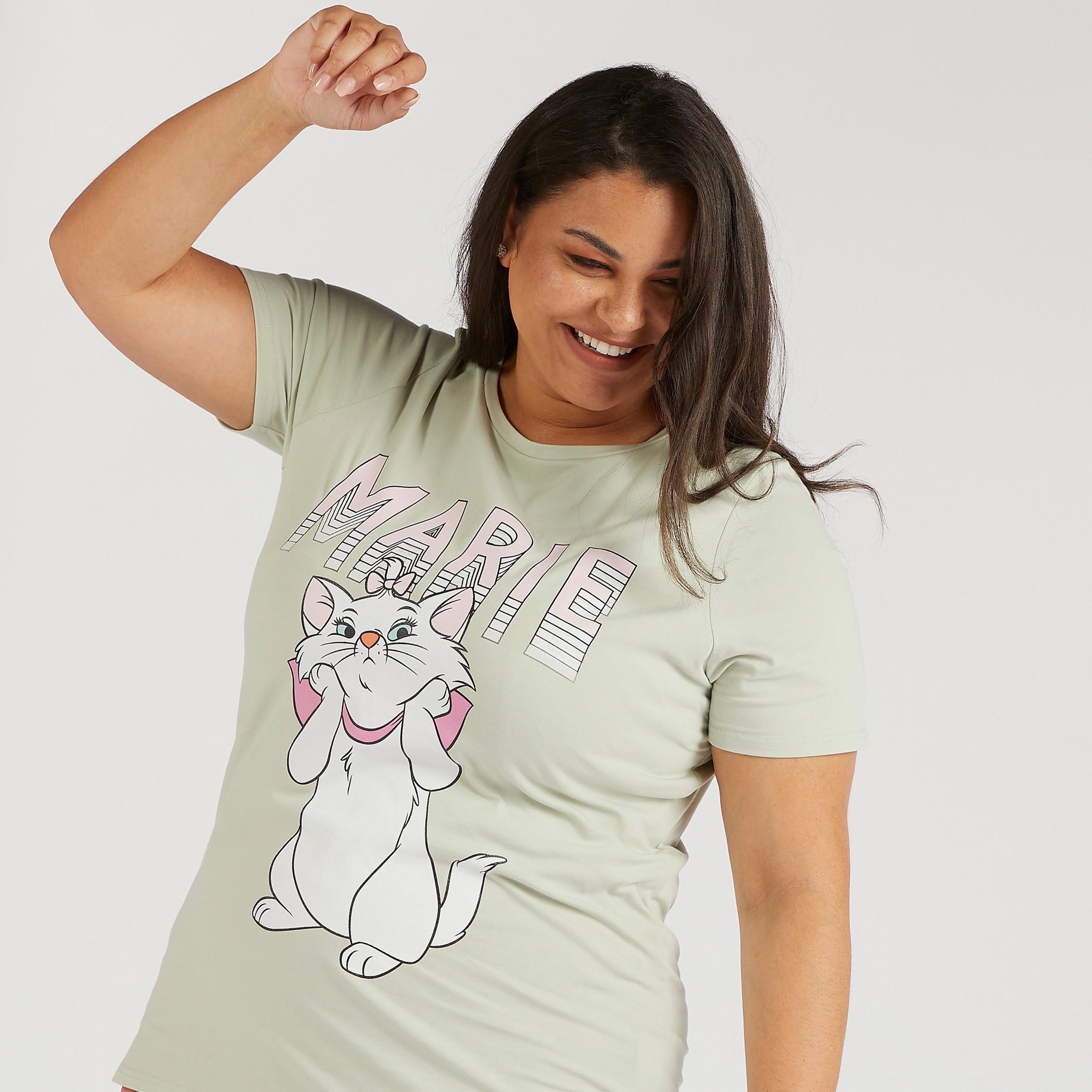 تيشيرت بياقة ضيّقة وأكمام قصيرة وطبعات ماري جرافيكيّة-women-clothing-tshirts-image-1