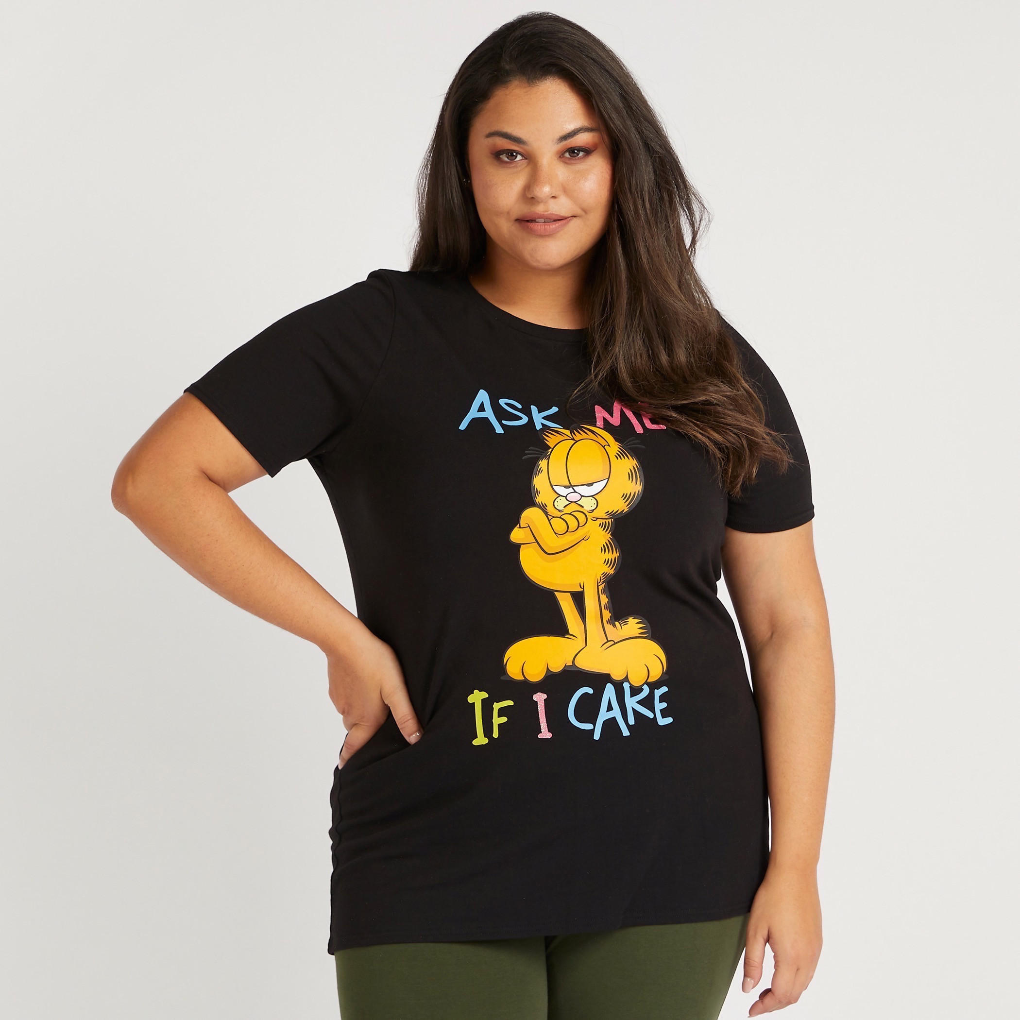 تيشيرت بياقة ضيّقة وأكمام قصيرة وطبعات غارفيلد-women-clothing-tshirts-image-1