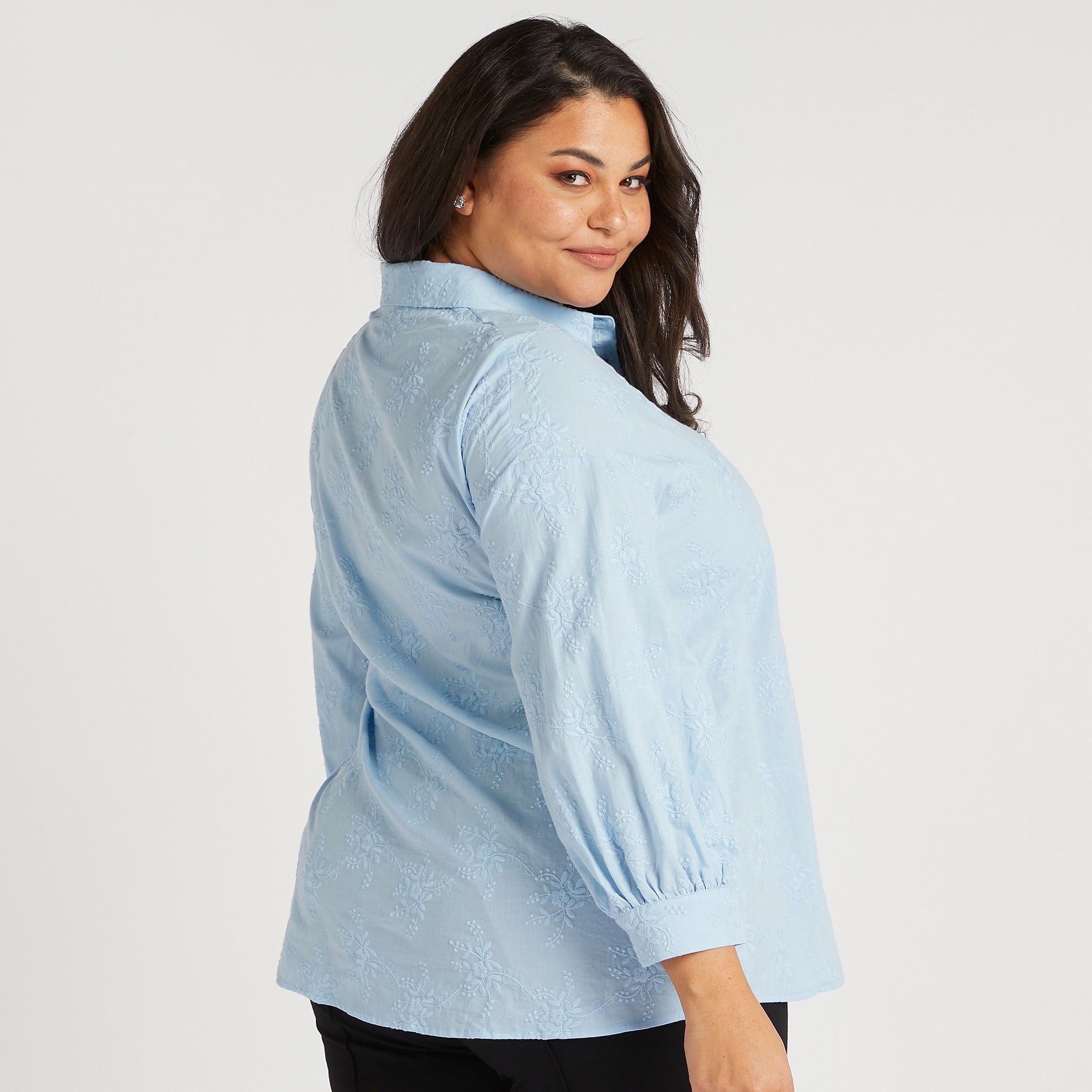 قميص مطرّز بأكمام طويلة-women-clothing-shirtsandblouses-blouses-image-4