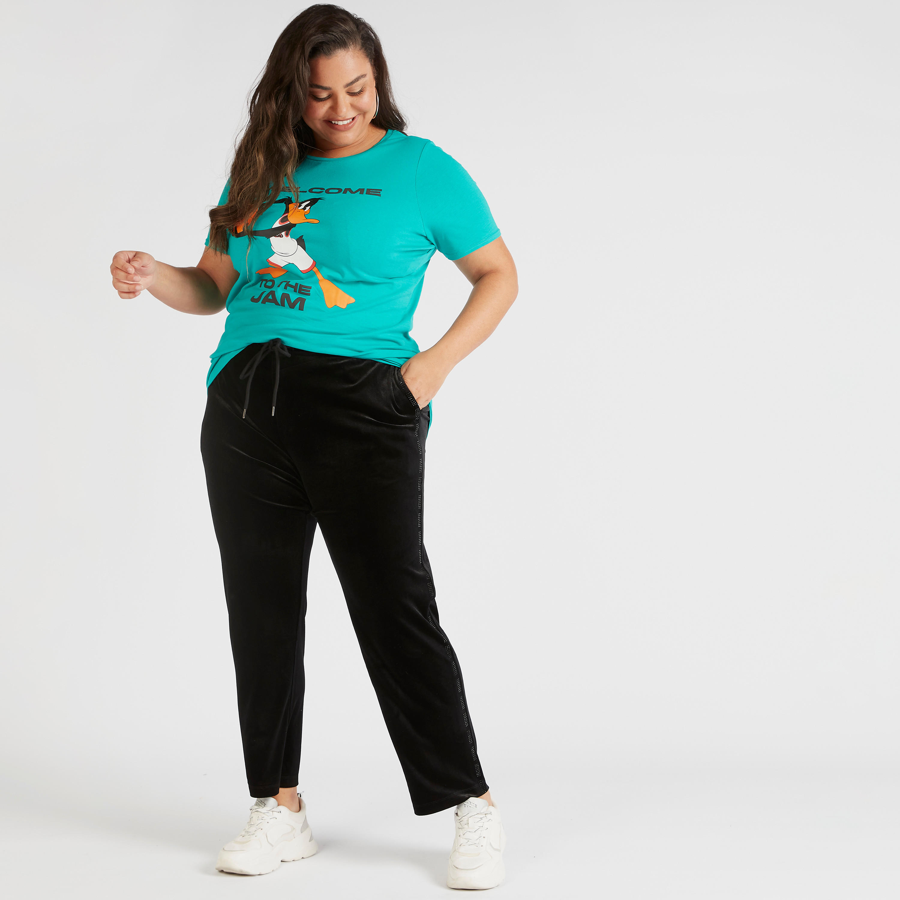 Daffy Duck Print Crew Neck T-shirt with Short Sleeves-women-clothing-tshirts-image-2