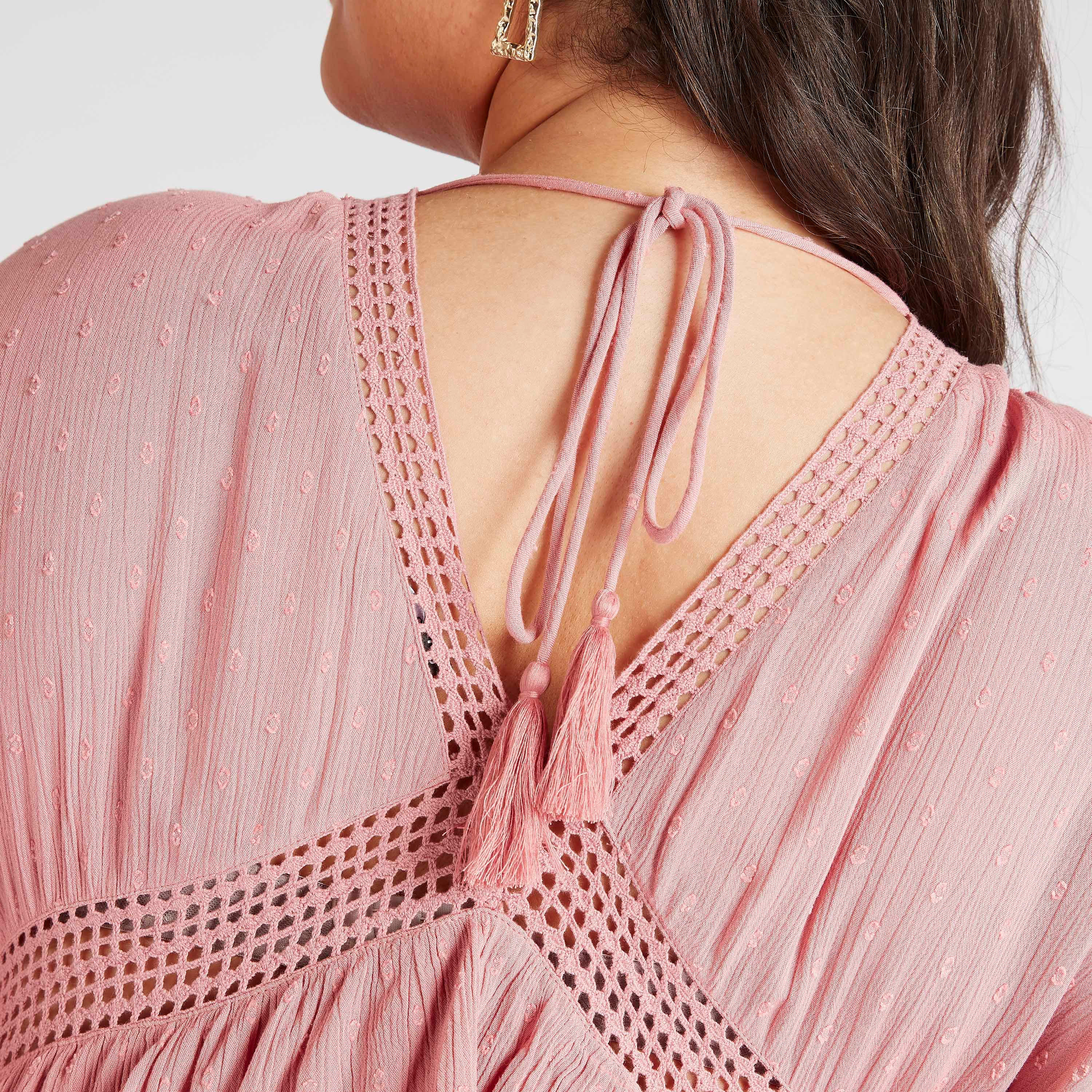 كيمونو طويل بياقة V وأكمام كشكش وتفاصيل شيفلي-women-clothing-shirtsandblouses-blouses-image-3