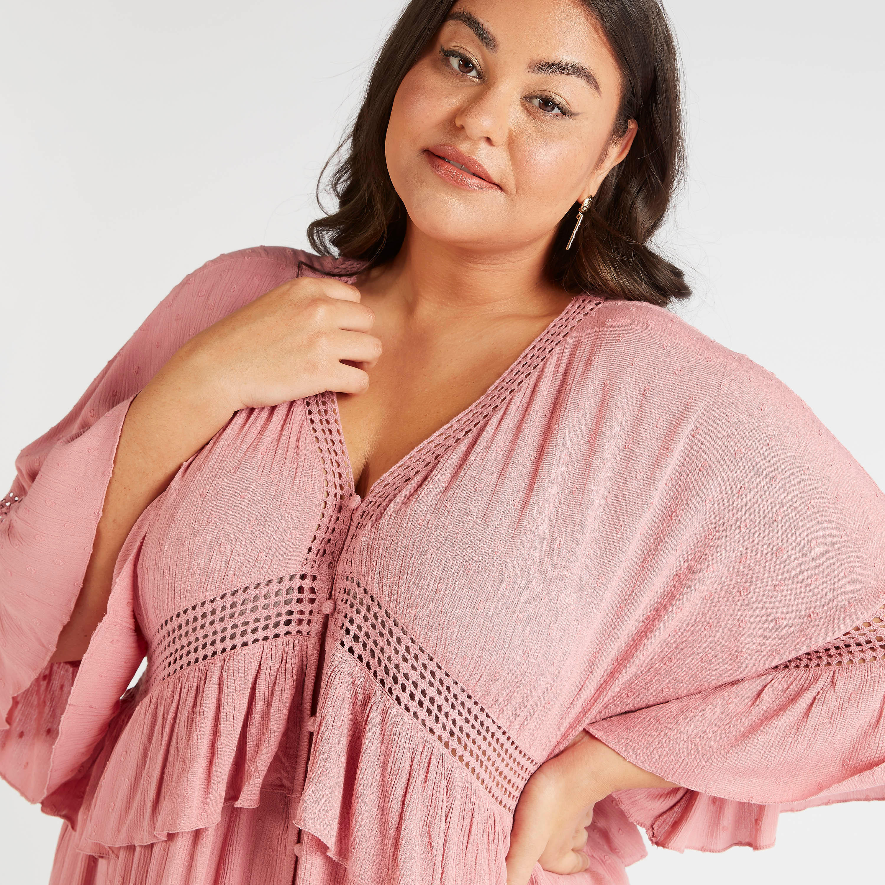 كيمونو طويل بياقة V وأكمام كشكش وتفاصيل شيفلي-women-clothing-shirtsandblouses-blouses-image-7
