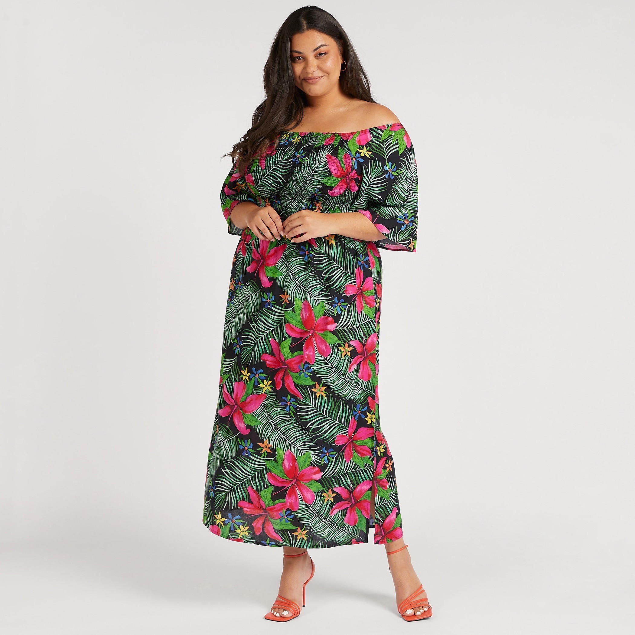 فستان بياقة مفتوحة وطبعات أزهار وتفاصيل مطرزة-women-clothing-dresses-image-1