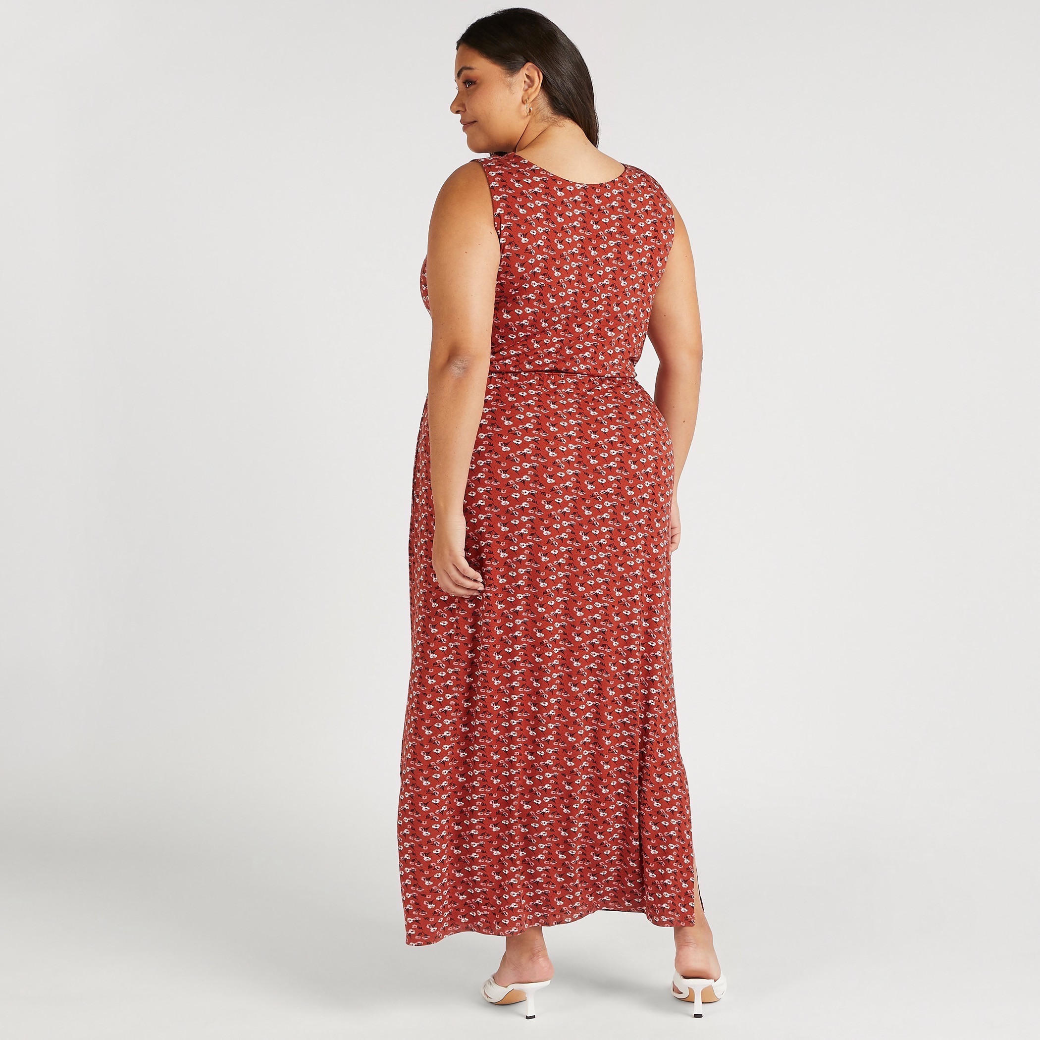فستان واسع طويل دون أكمام بجيوب وحزام رباط وطبعات أزهار-women-clothing-dresses-image-4
