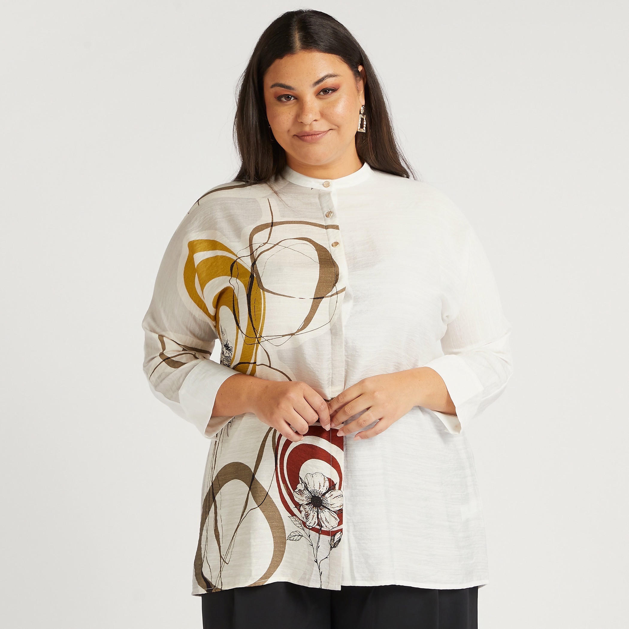 قميص بارز الملمس بأكمام طويلة وياقة ماندارين وطبعات تجريدية-women-clothing-shirtsandblouses-blouses-image-1