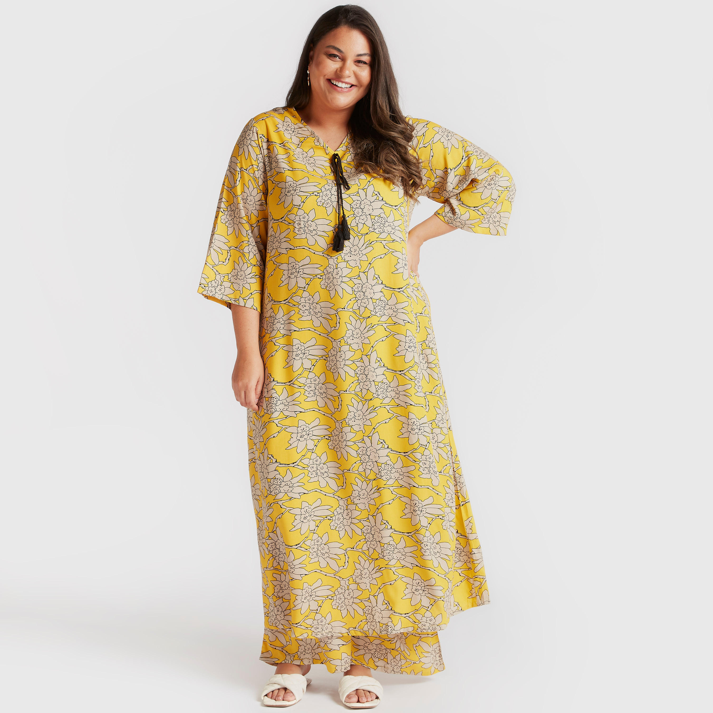 فستان طويل إيه لاين بأربطة بشرّابات وطبعات زهرية-women-clothing-dresses-image-1
