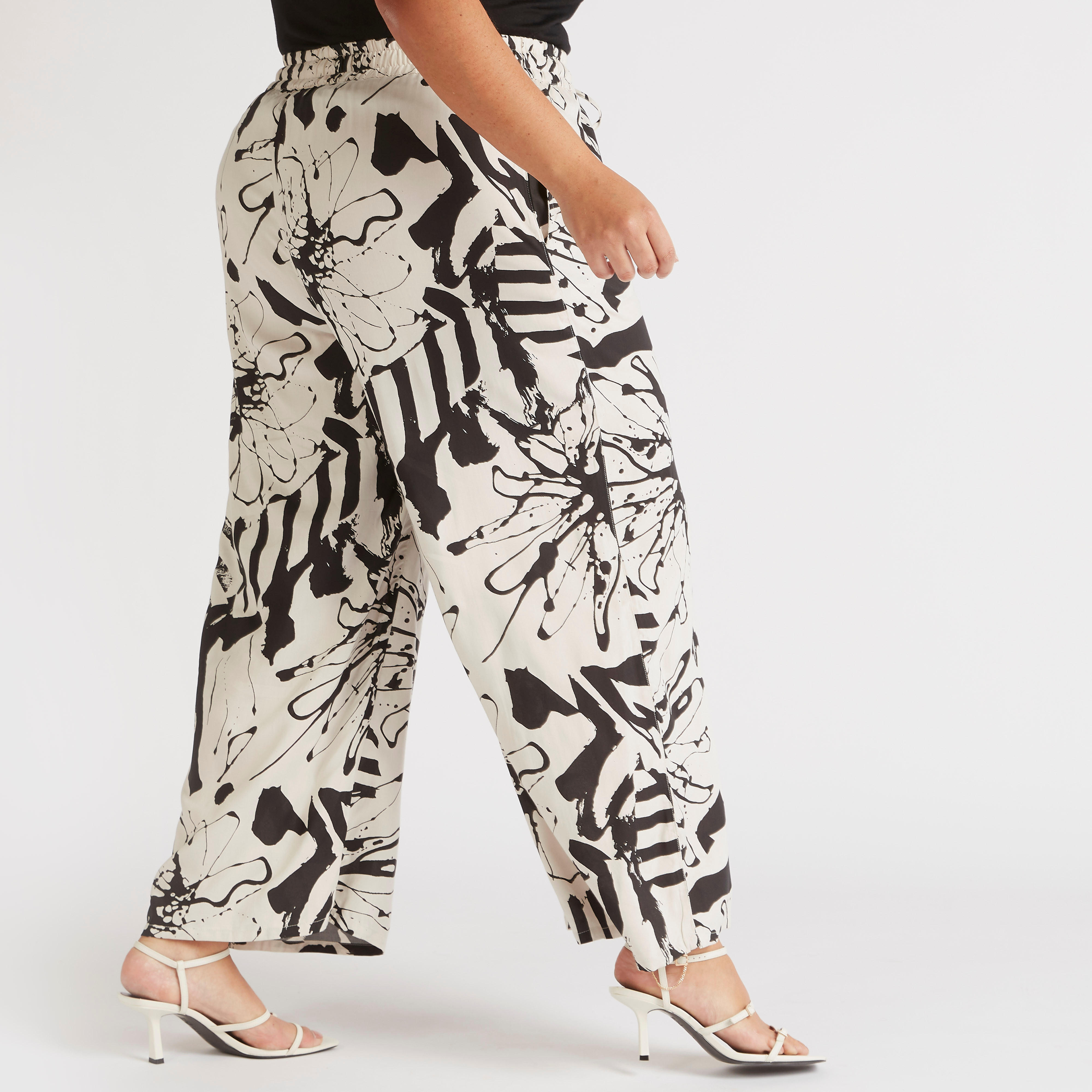 Floral Print Flared Leg Pants with Drawstring Closure-women-clothing-bottoms-trousers-image-4