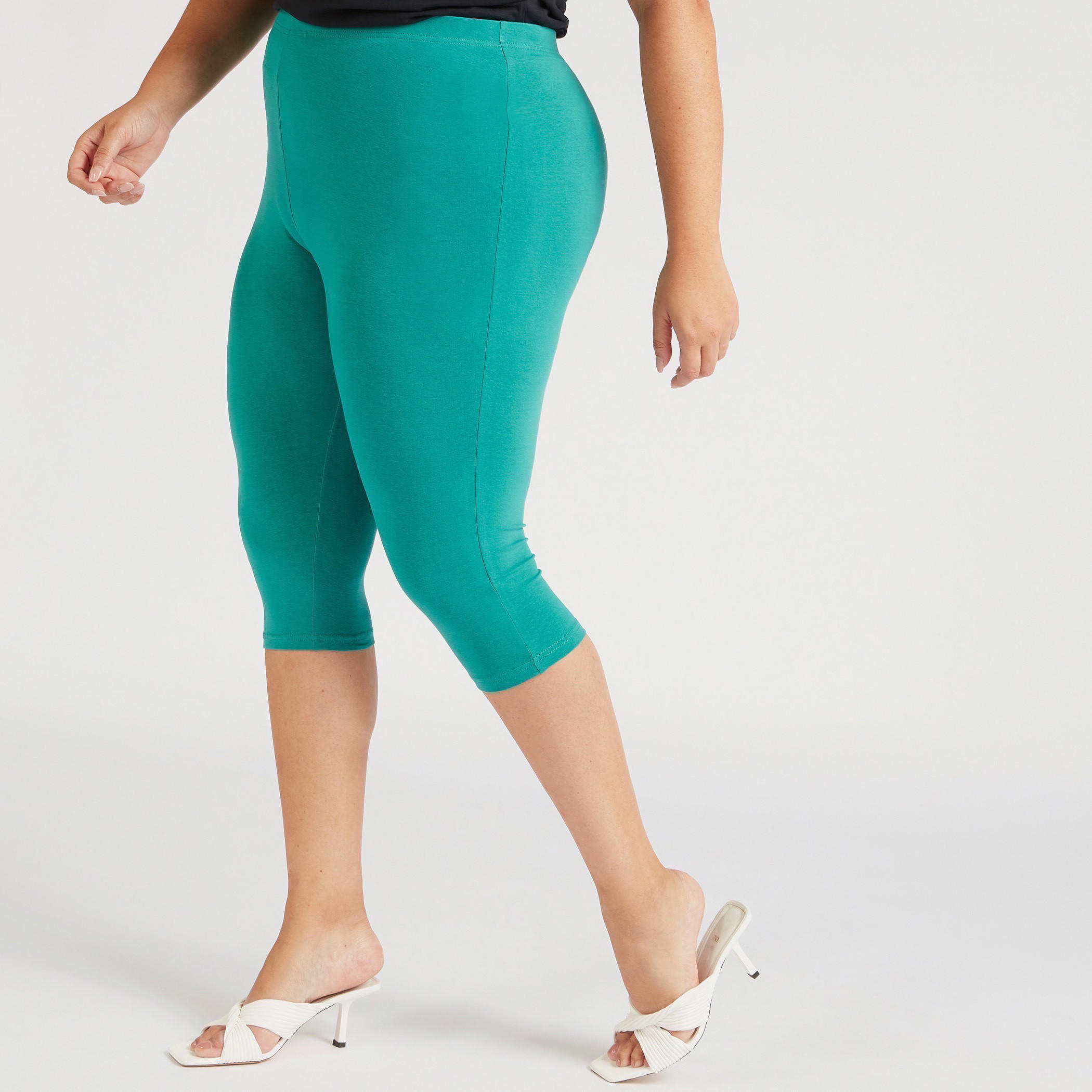 بنطلون سادة قصير بخصر مطّاطي-women-clothing-bottoms-leggings-image-1