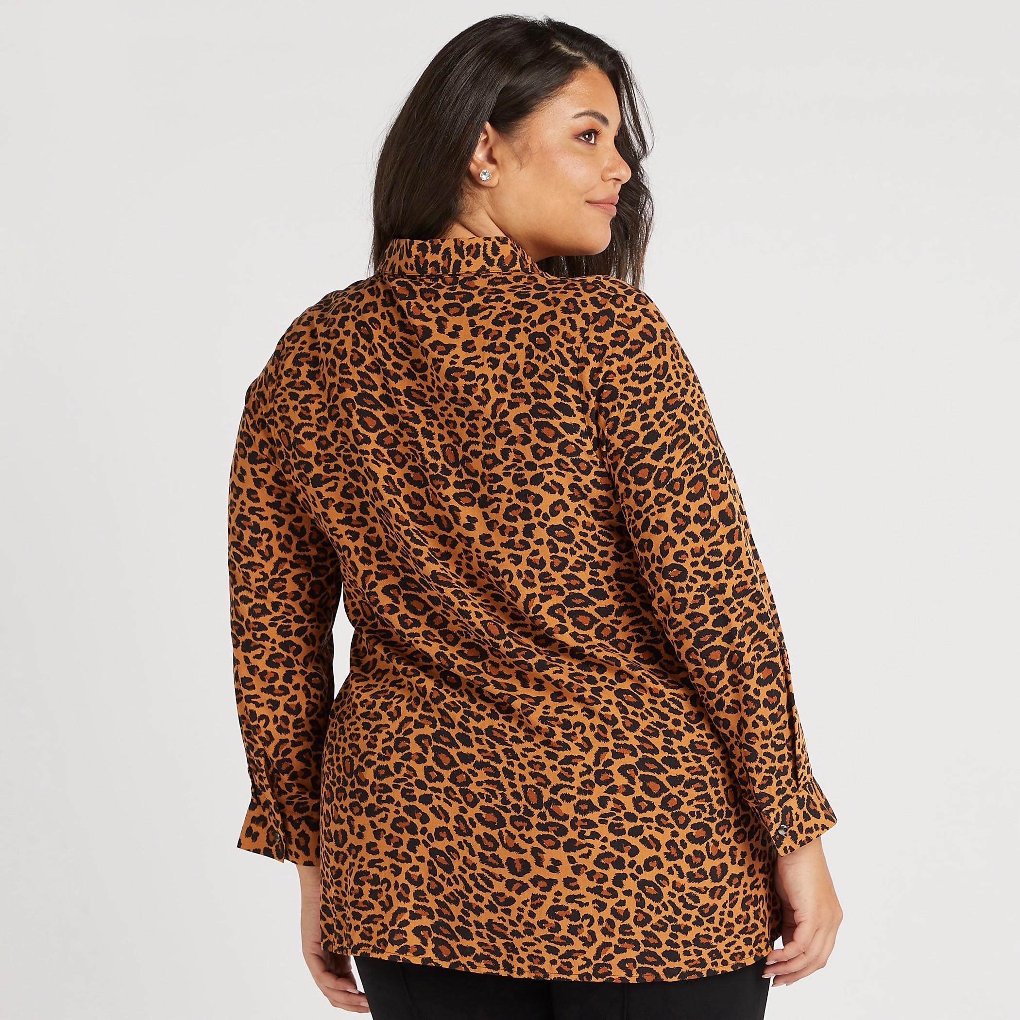 قميص بأكمام طويلة وطبعات حيوانات-women-clothing-shirtsandblouses-blouses-image-2