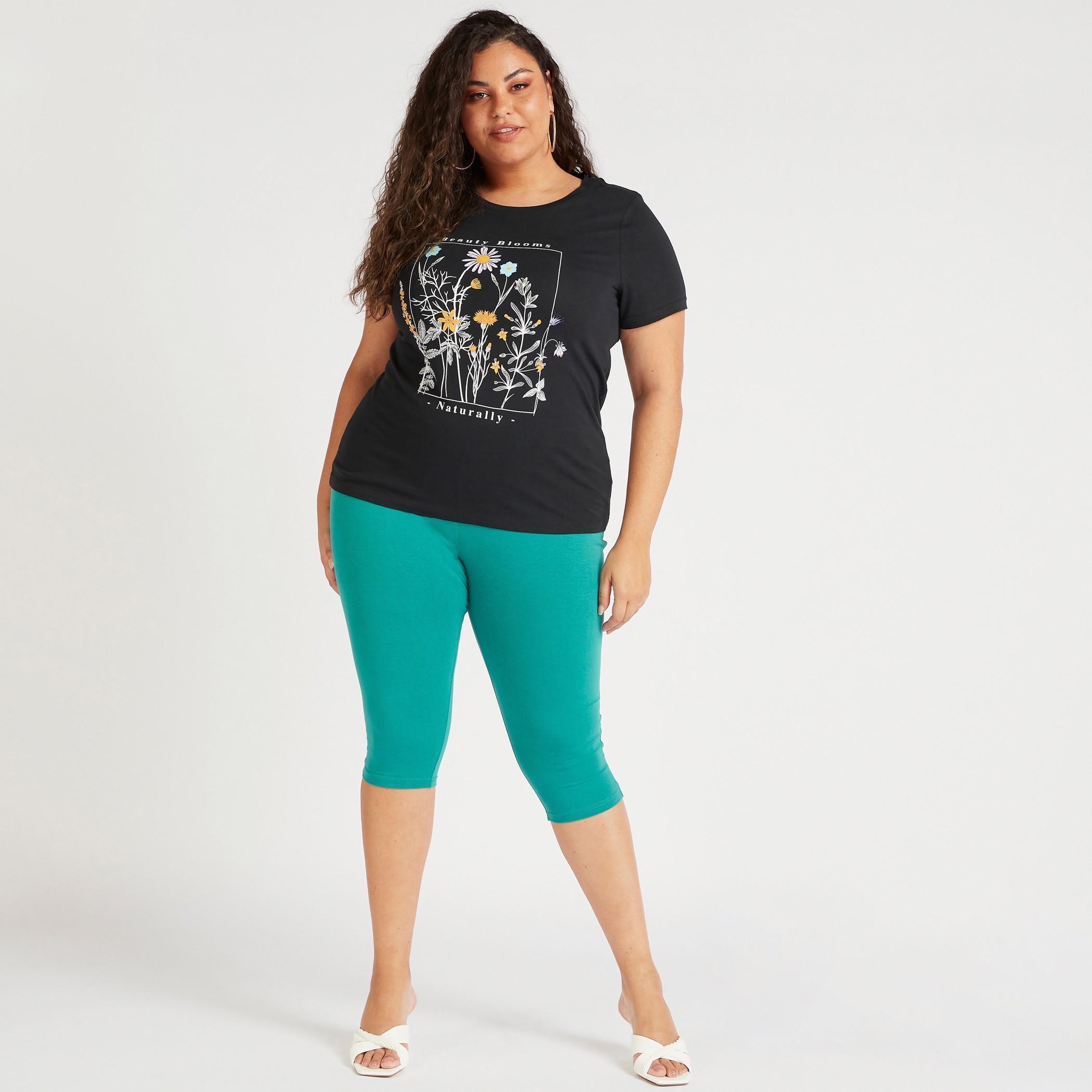 تيشيرت بياقة مستديرة وأكمام قصيرة وطبعات زهرية-women-clothing-tshirts-image-2