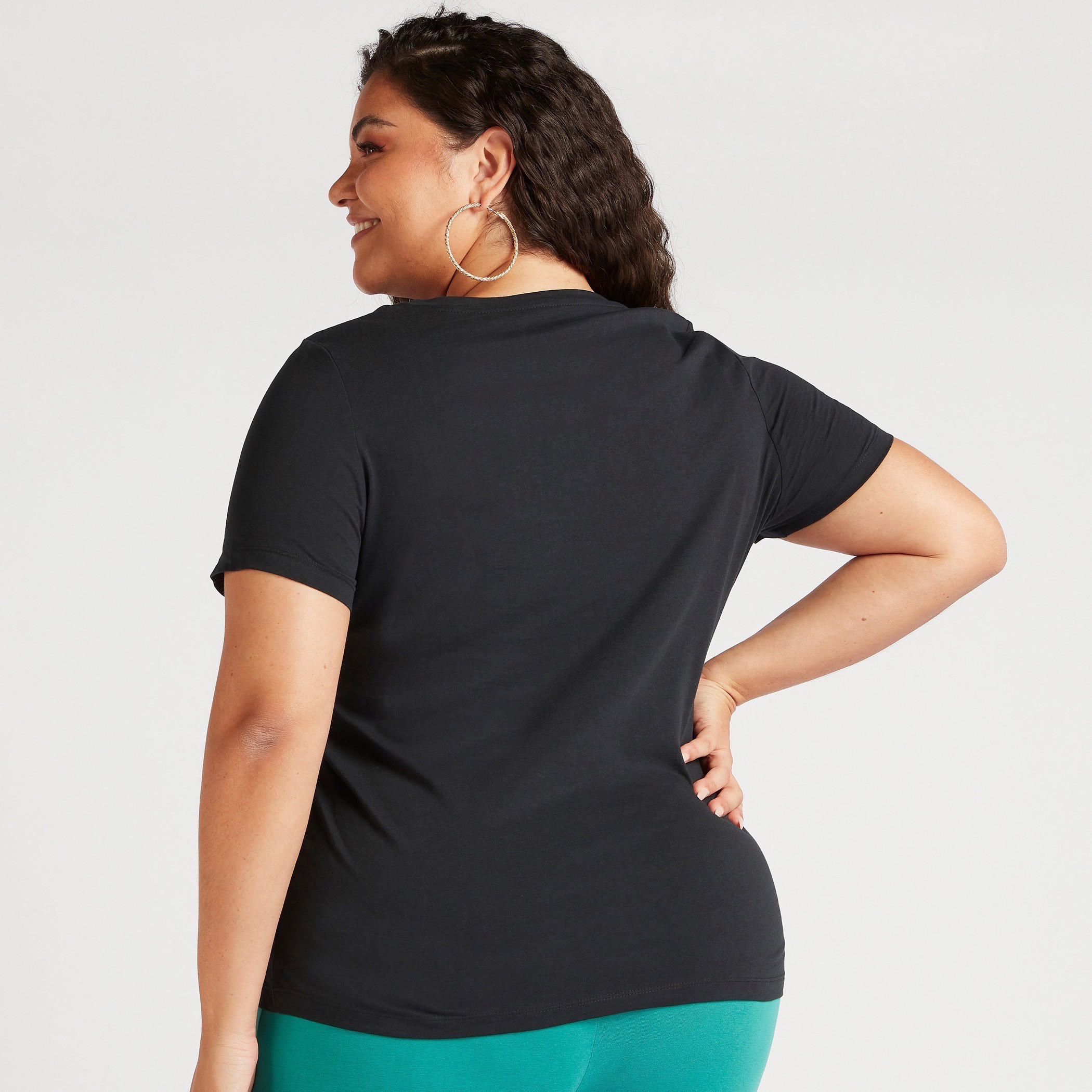 تيشيرت بياقة مستديرة وأكمام قصيرة وطبعات زهرية-women-clothing-tshirts-image-4