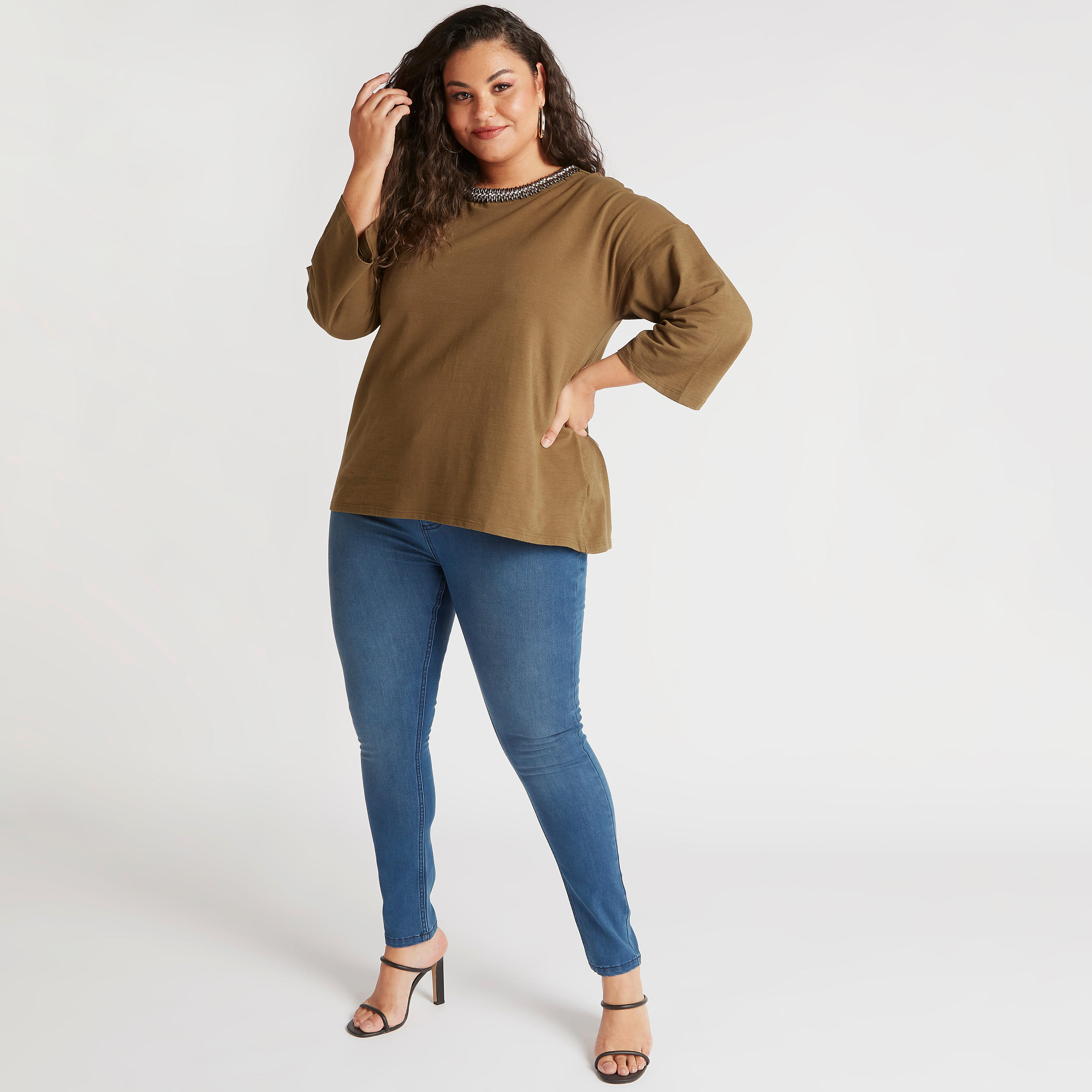 تيشيرت مزيّن بأكمام 3/4-women-clothing-tshirts-image-2