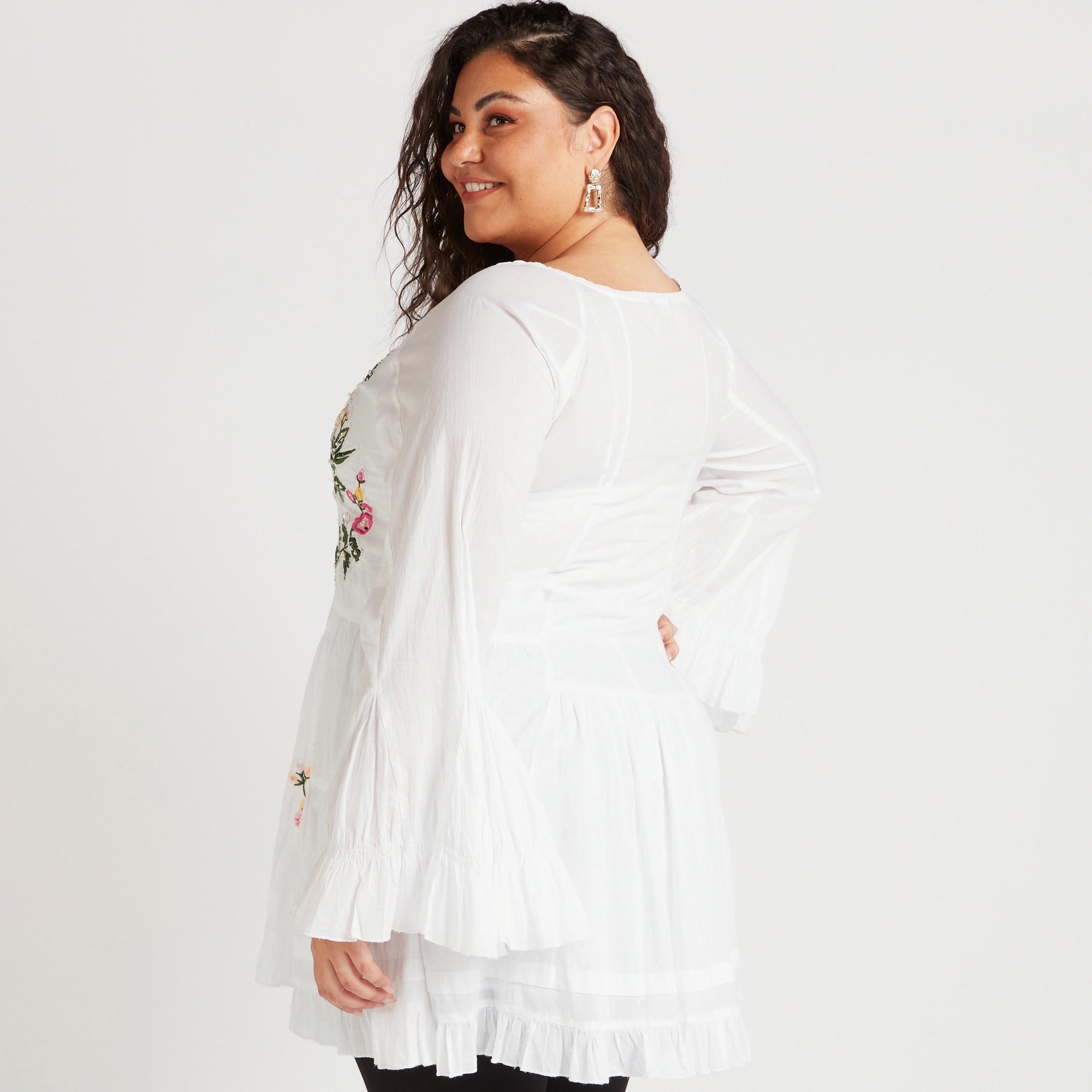 تونيك مطرز بياقة مستديرة وأكمام طويلة-women-clothing-shirtsandblouses-blouses-image-4