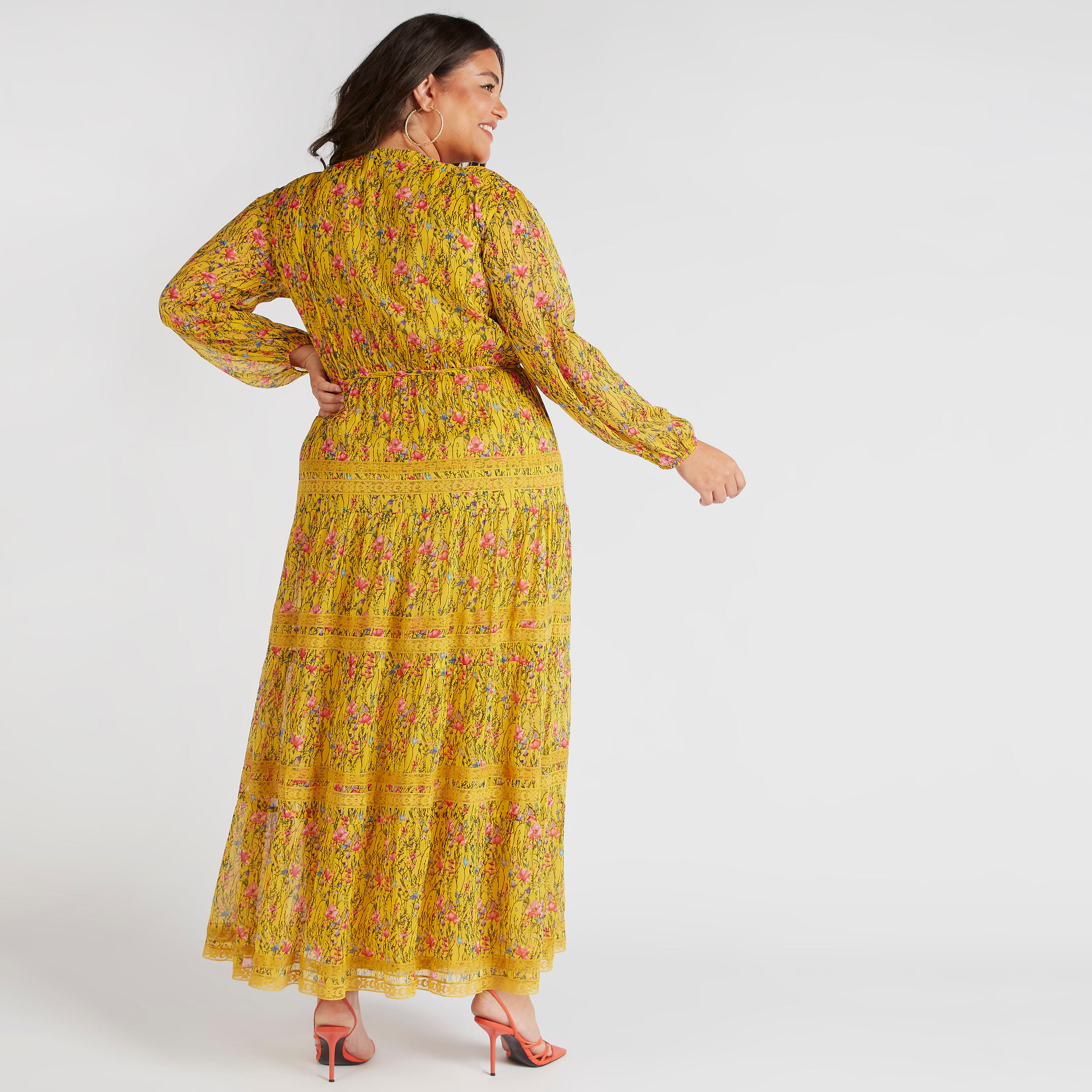 فستان طويل متعدّد الطبقات بطبعات أزهار وأكمام طويلة-women-clothing-dresses-image-4