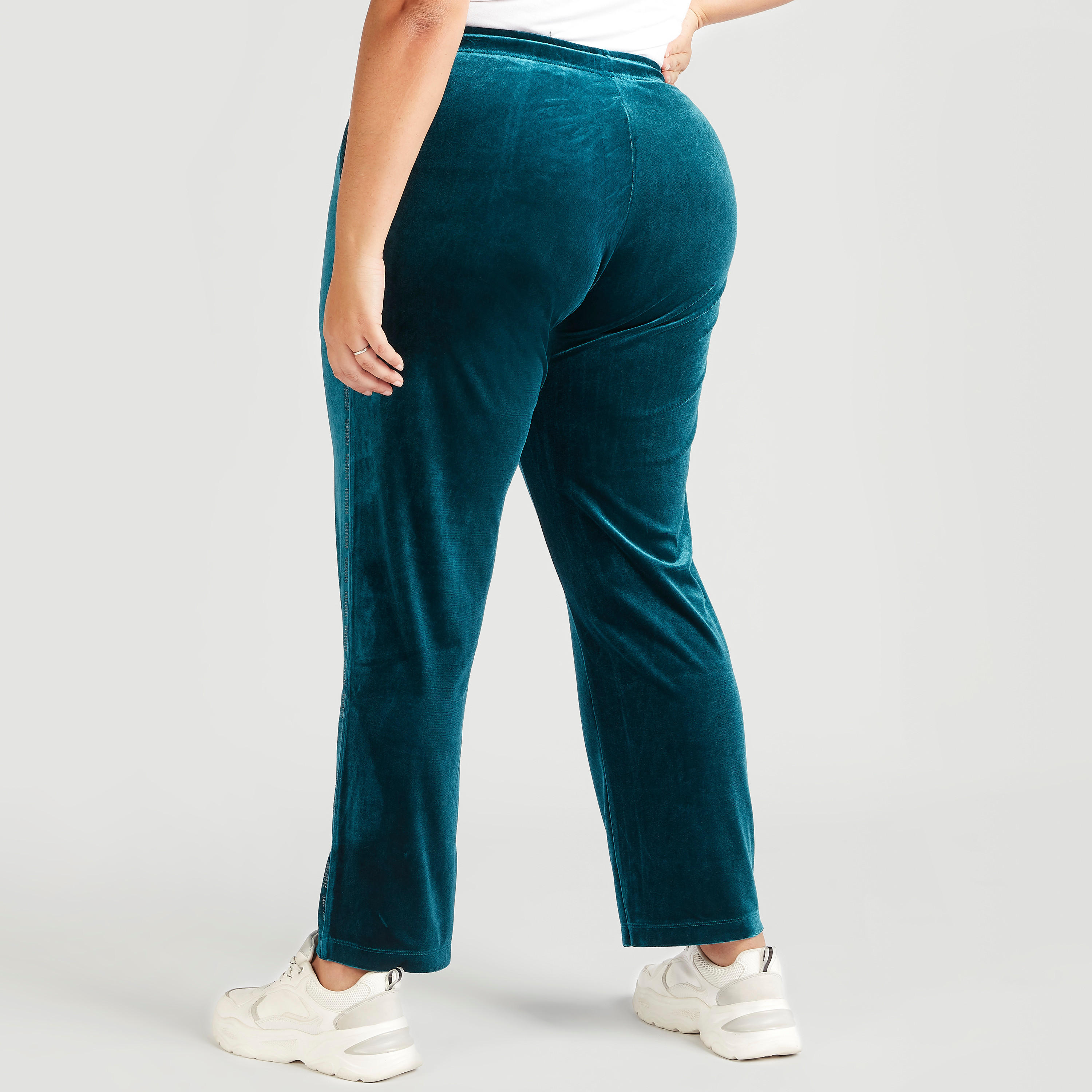 بنطلون رياضي مزيّن بتفاصيل شريطة ورباط إغلاق وجيوب-women-clothing-bottoms-joggers-image-4