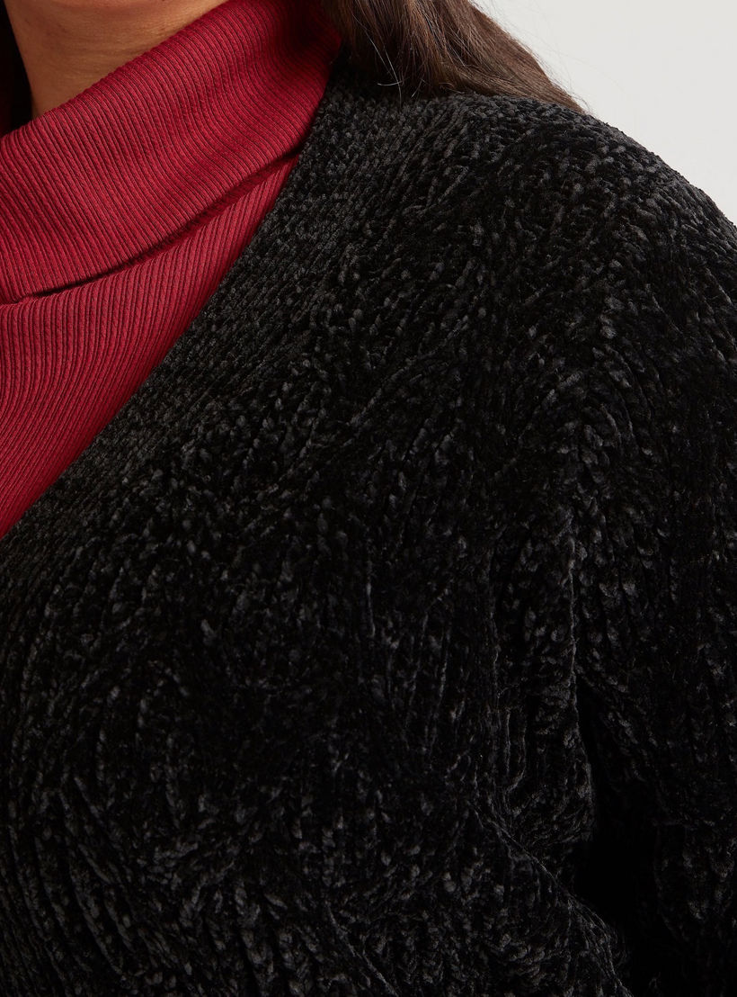 كارديجان طويل بارز الملمس بأكمام طويلة وأطراف بشرابات-women-winterwear-cardigansandjumpers-cardigans-image-3