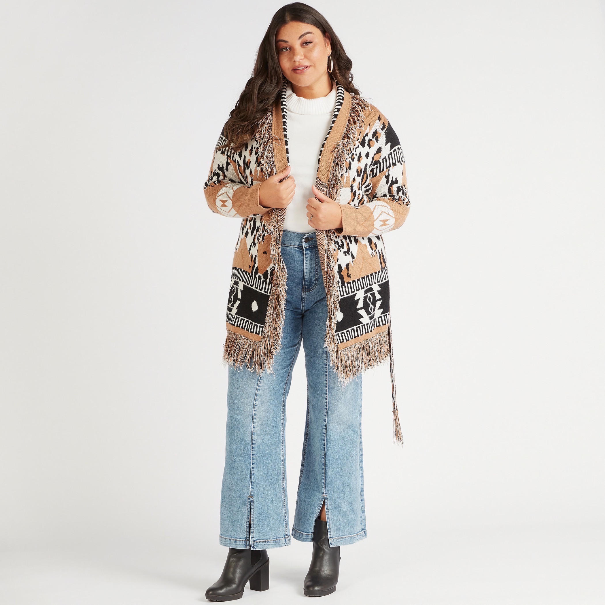كارديجان بطبعات وأكمام طويلة وياقة منسدلة وشراشيب-women-winterwear-cardigansandjumpers-cardigans-image-2