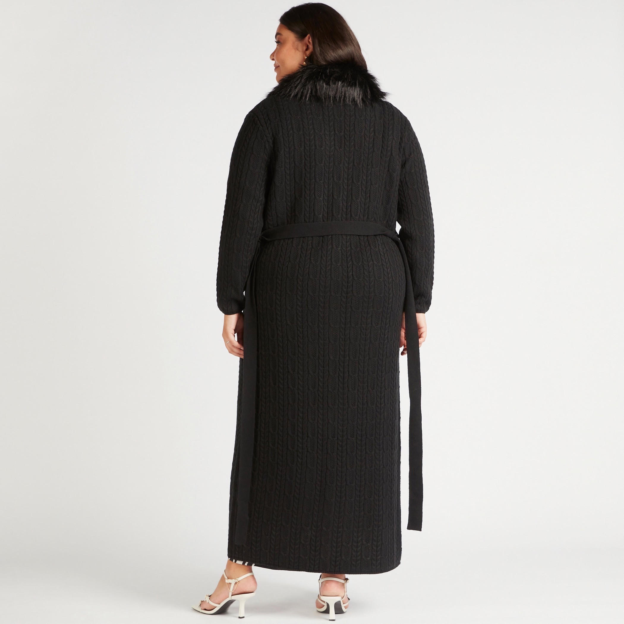 سترة طويلة بارزة الملمس بتفاصيل فرو وأربطة على الخصر-women-winterwear-cardigansandjumpers-cardigans-image-4