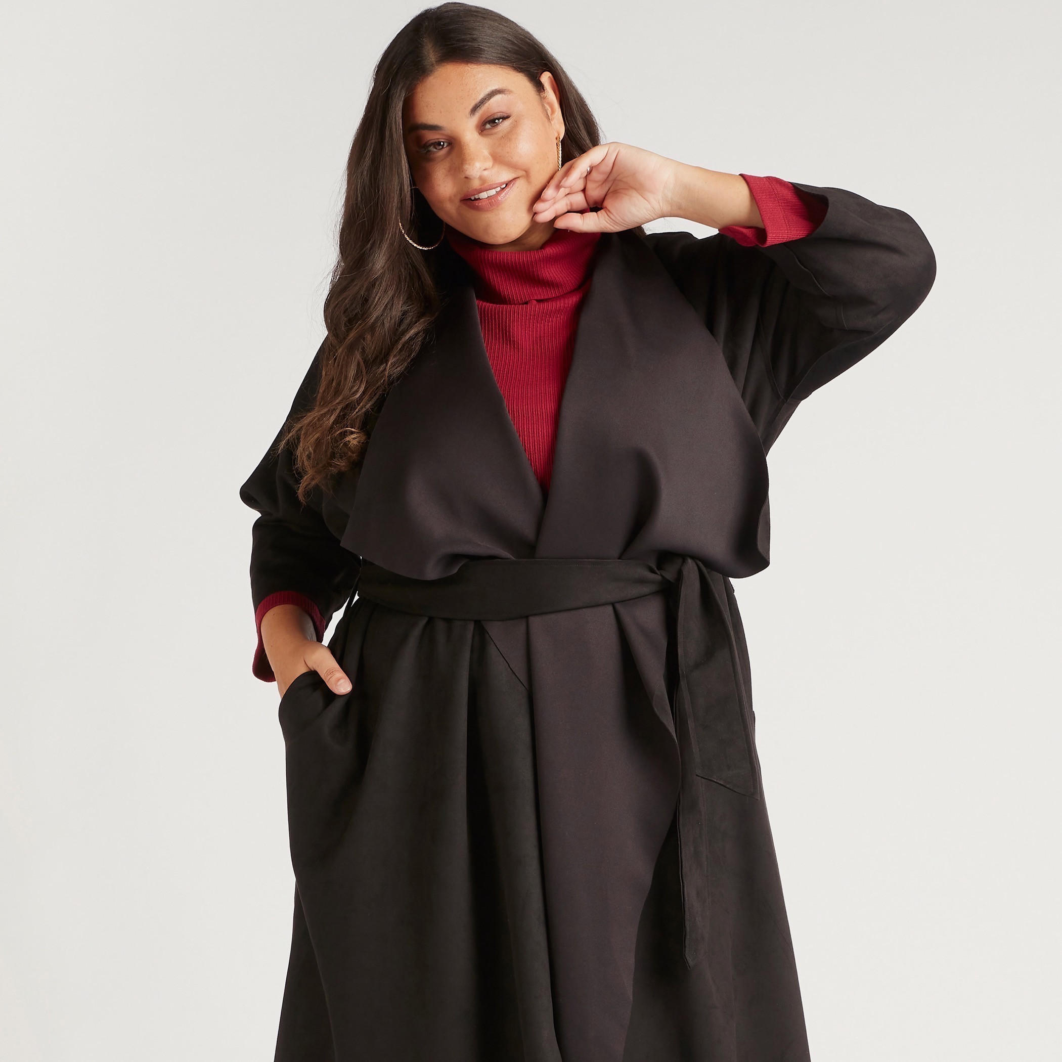 معطف طويل سادة بحزام رباط وجيوب-women-clothing-coatsandjackets-coats-image-4