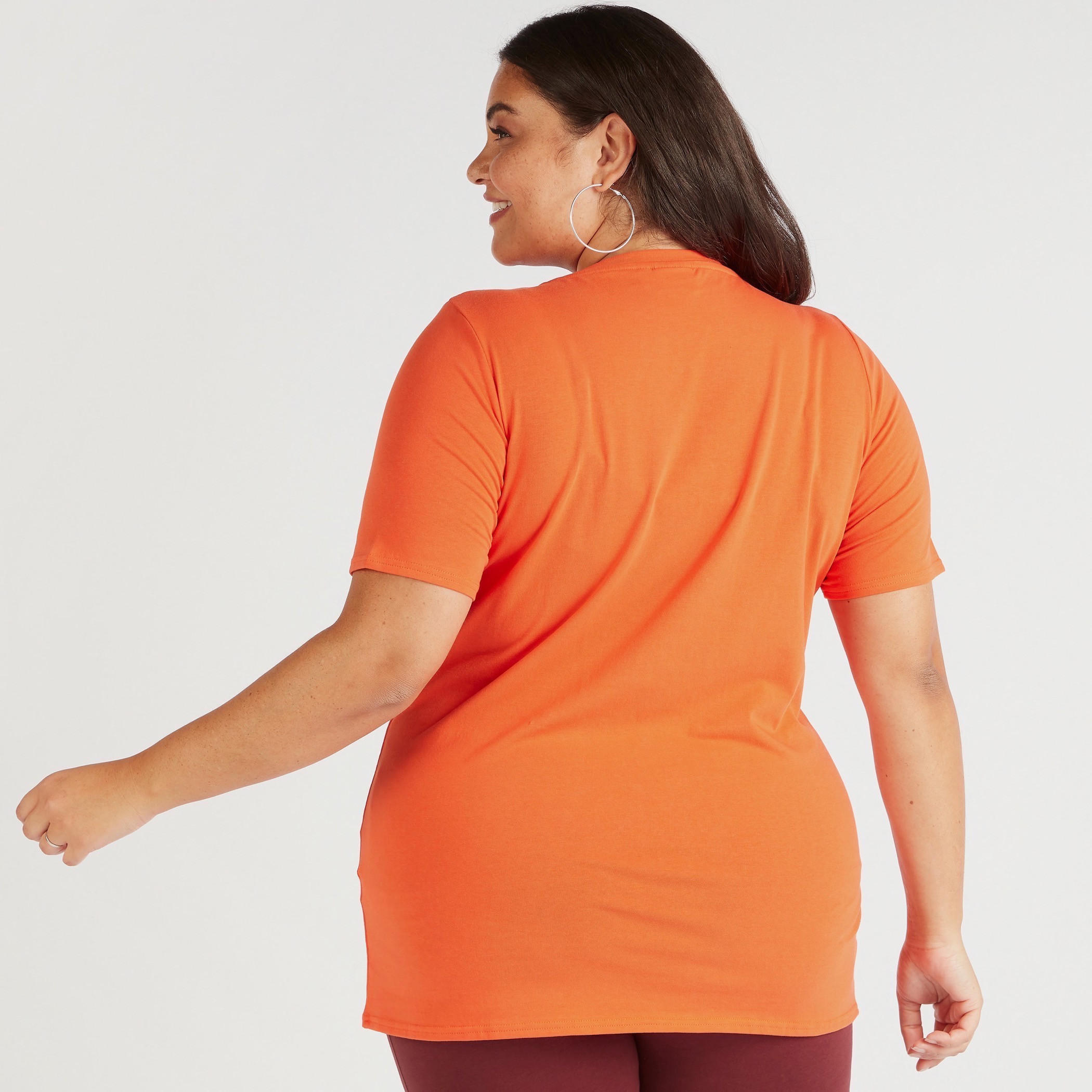 تيشيرت بياقة مستديرة وأكمام قصيرة وطبعات-women-clothing-tshirts-image-4