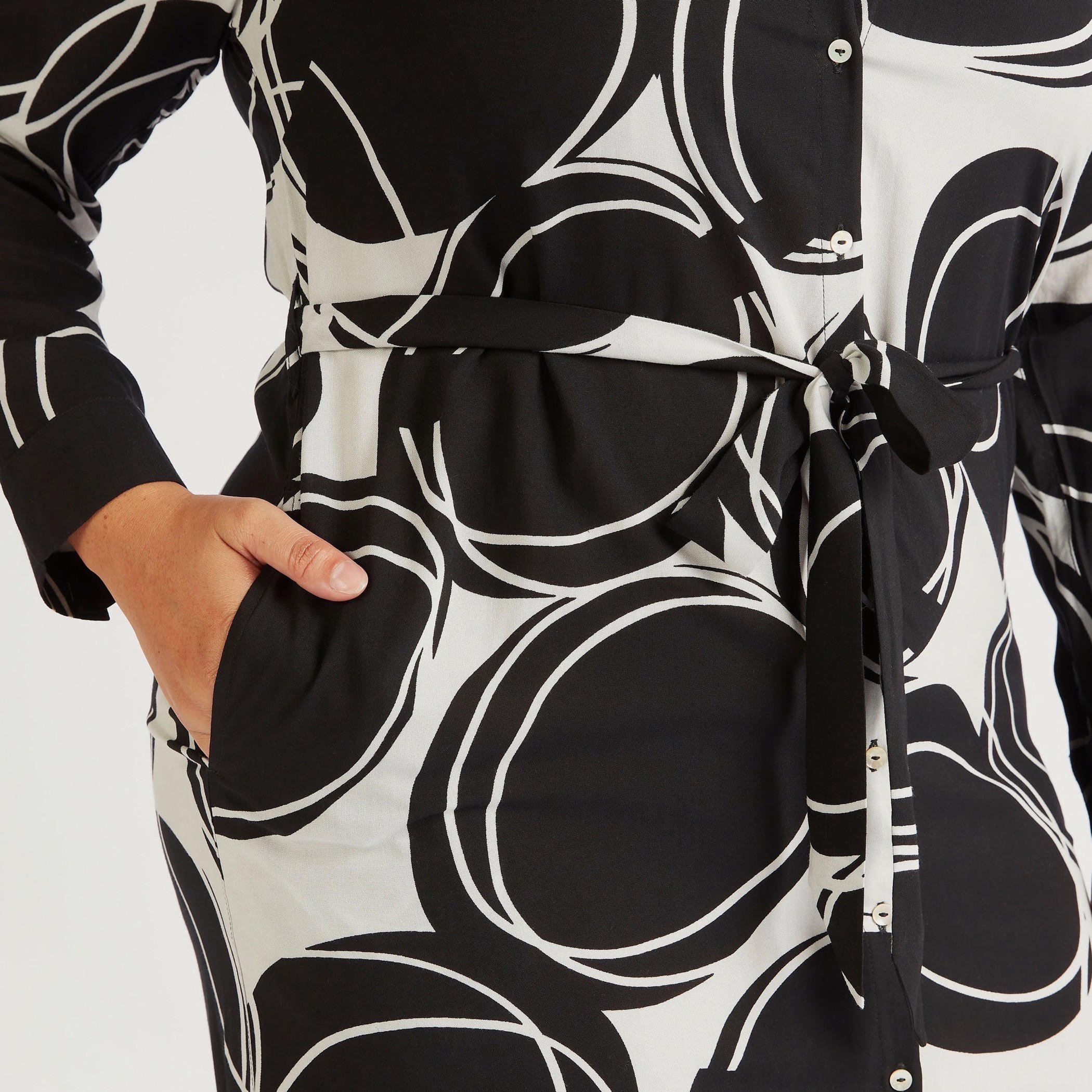 فستان قميص طويل بأكمام طويلة وأربطة وطبعات-women-clothing-dresses-image-5