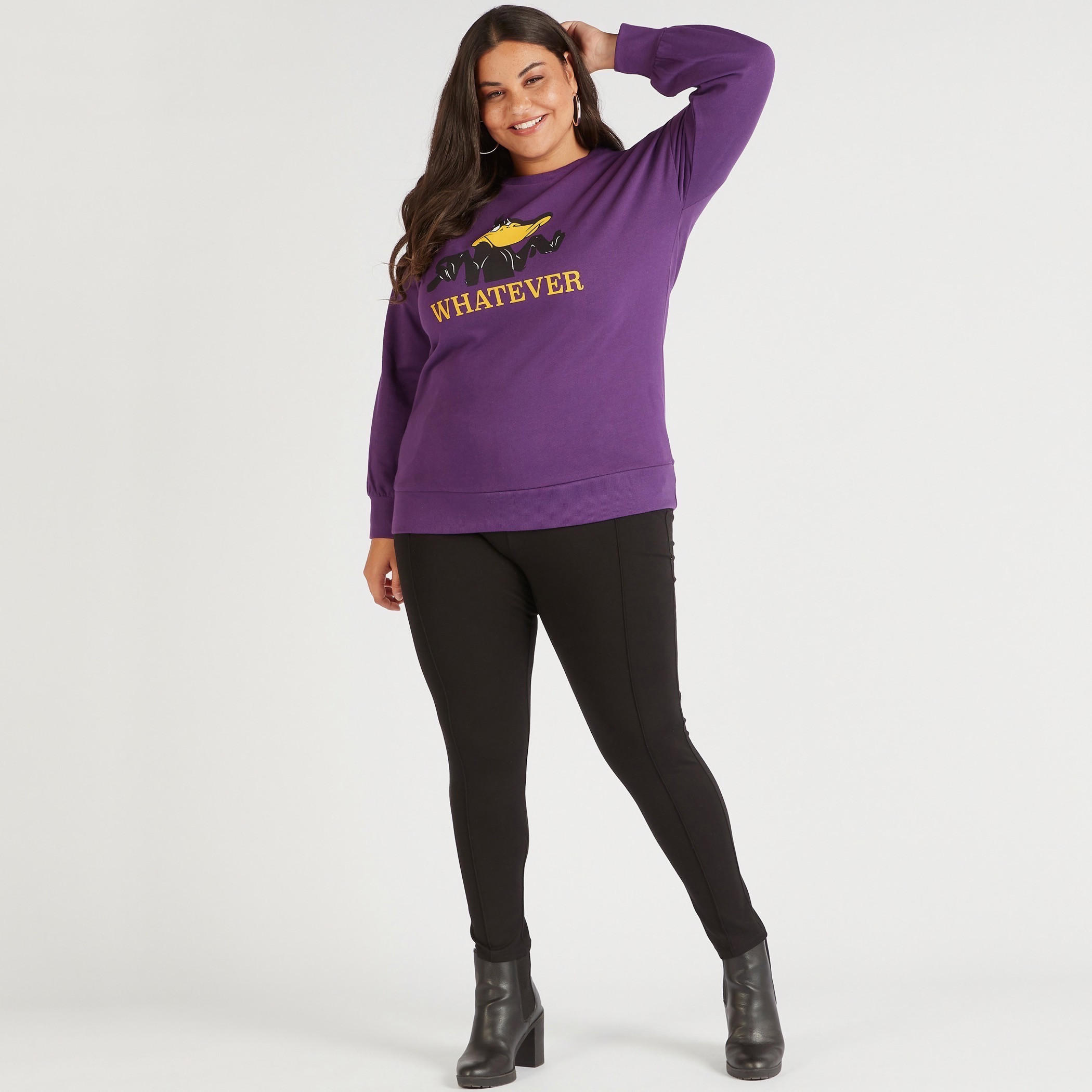 سويت شيرت بياقة ضيقة وأكمام طويلة وطبعات دافي داك-women-winterwear-hoodiesandsweatshirts-sweatshirts-image-2