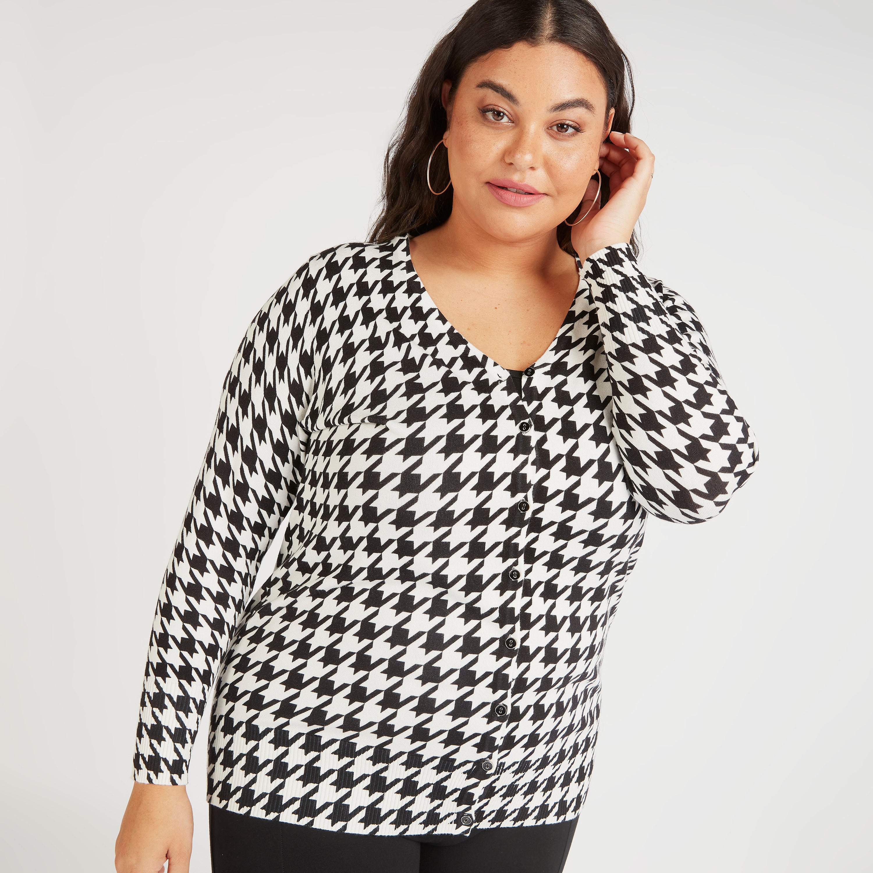 كارديجان بياقة V وأزرار إغلاق وطبعات-women-winterwear-cardigansandjumpers-cardigans-image-1