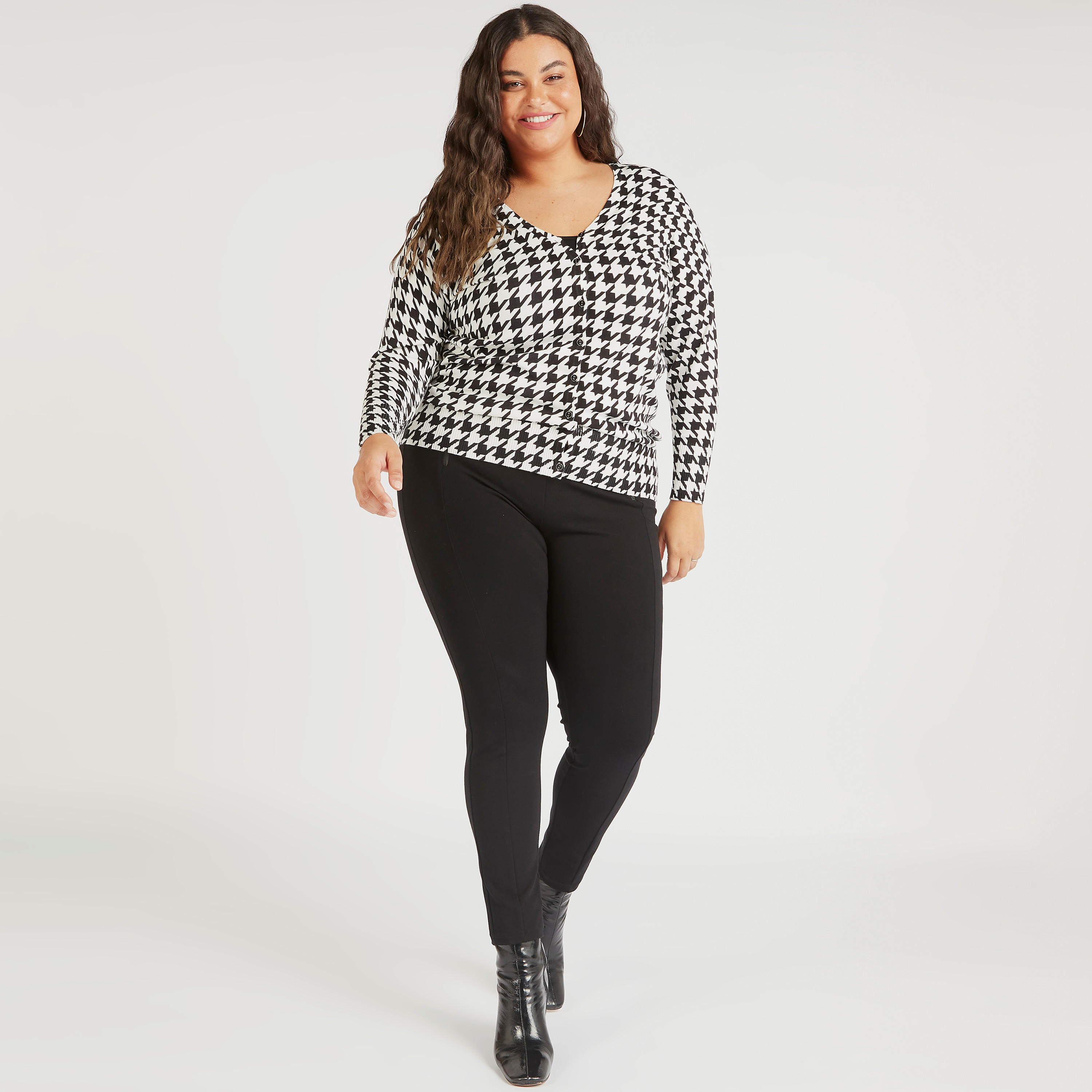 كارديجان بياقة V وأزرار إغلاق وطبعات-women-winterwear-cardigansandjumpers-cardigans-image-2