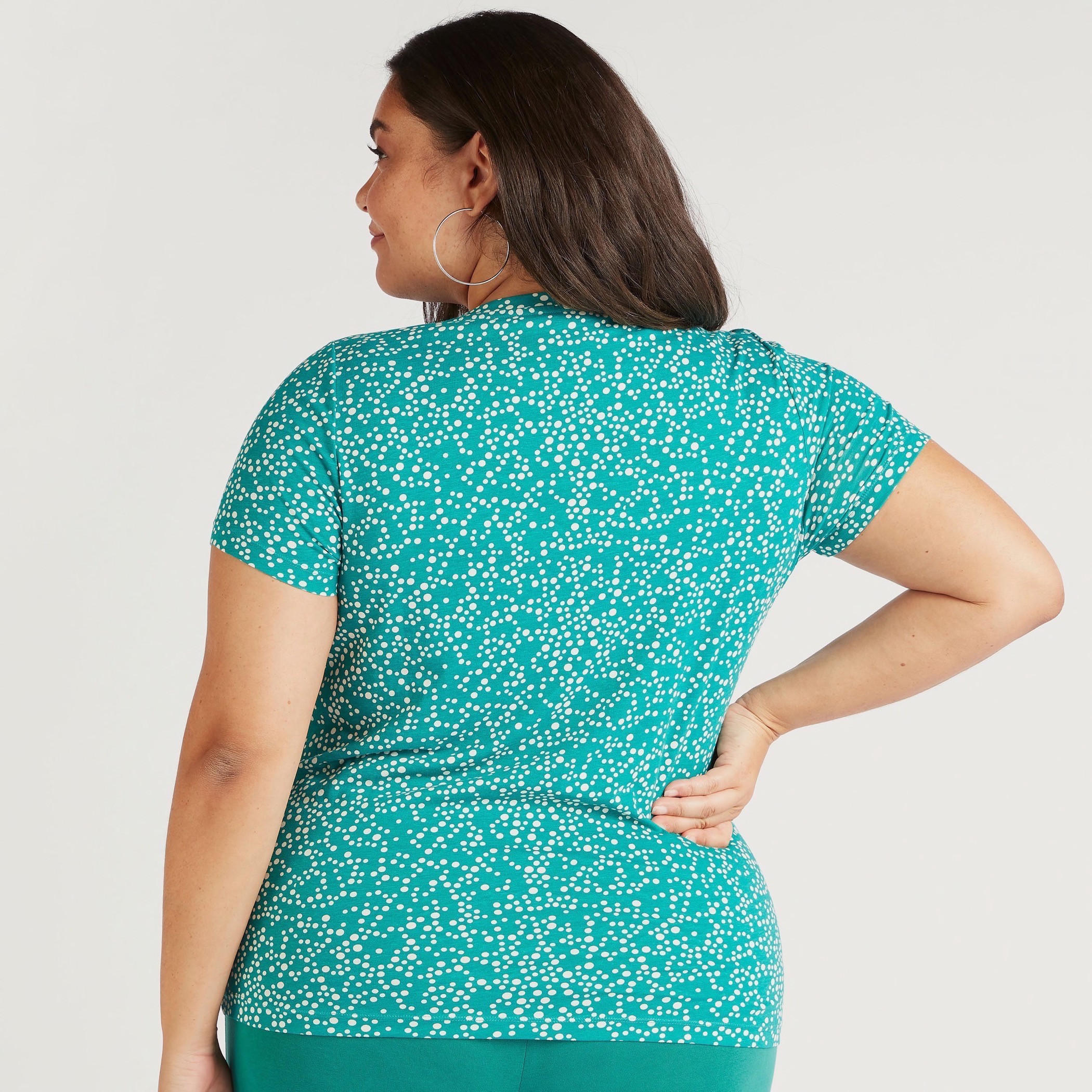 تيشيرت بياقة مستديرة وأكمام قصيرة وطبعات-women-clothing-tshirts-image-4