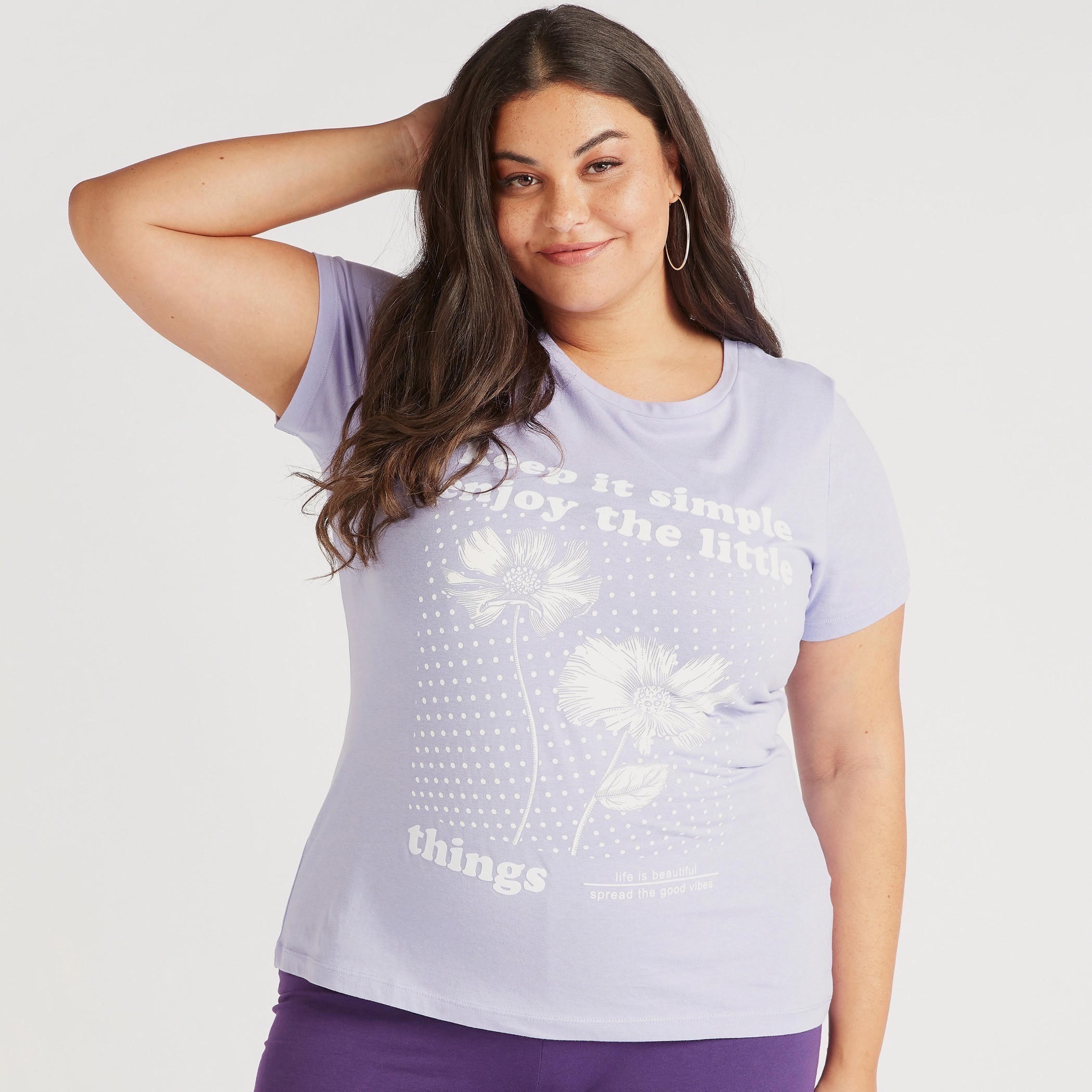 تيشيرت بياقة ضيّقة وأكمام قصيرة وطبعات جرافيك-women-clothing-tshirts-image-5