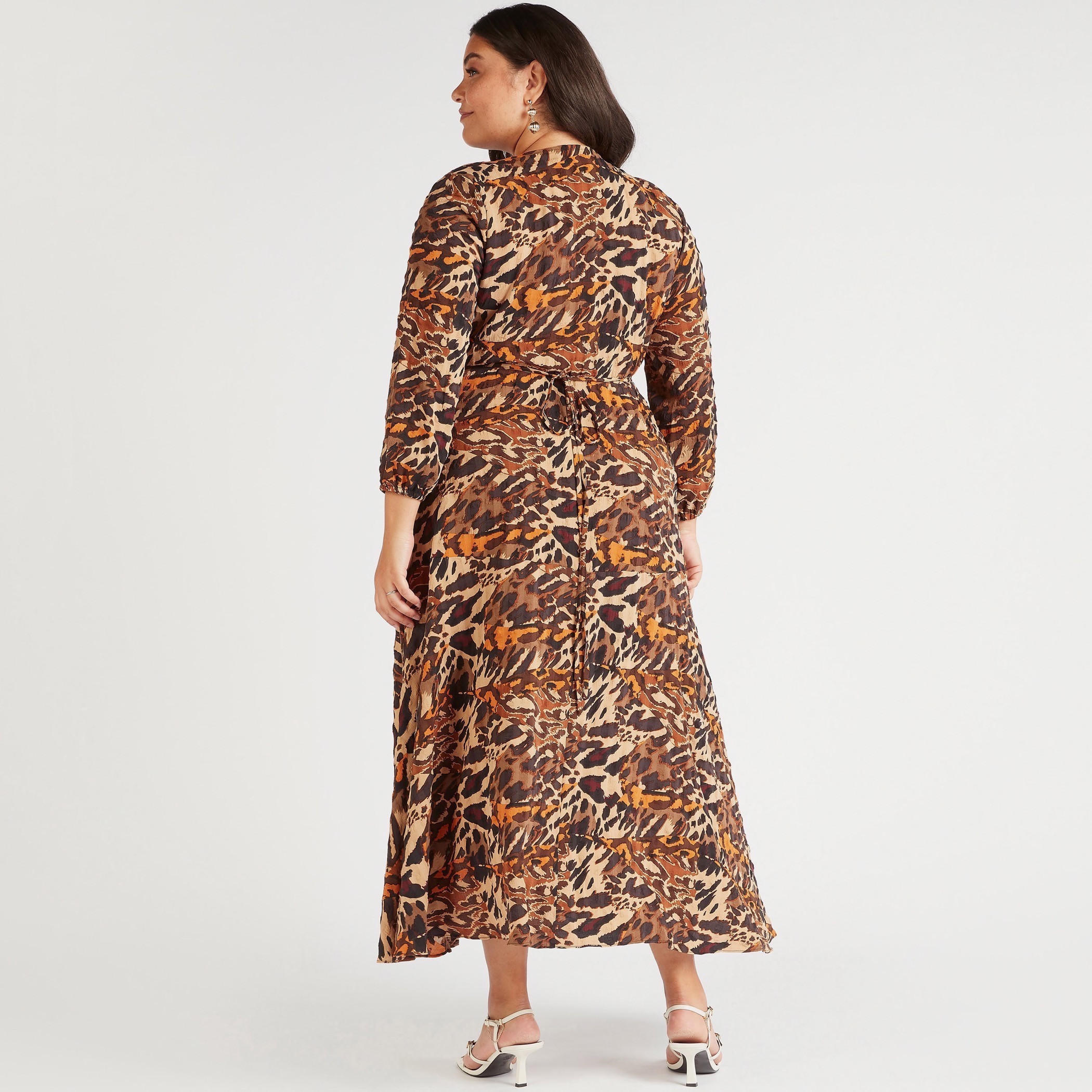 فستان ميدي ملفوف بطبعات حيوانات وأكمام طويلة-women-clothing-dresses-image-4