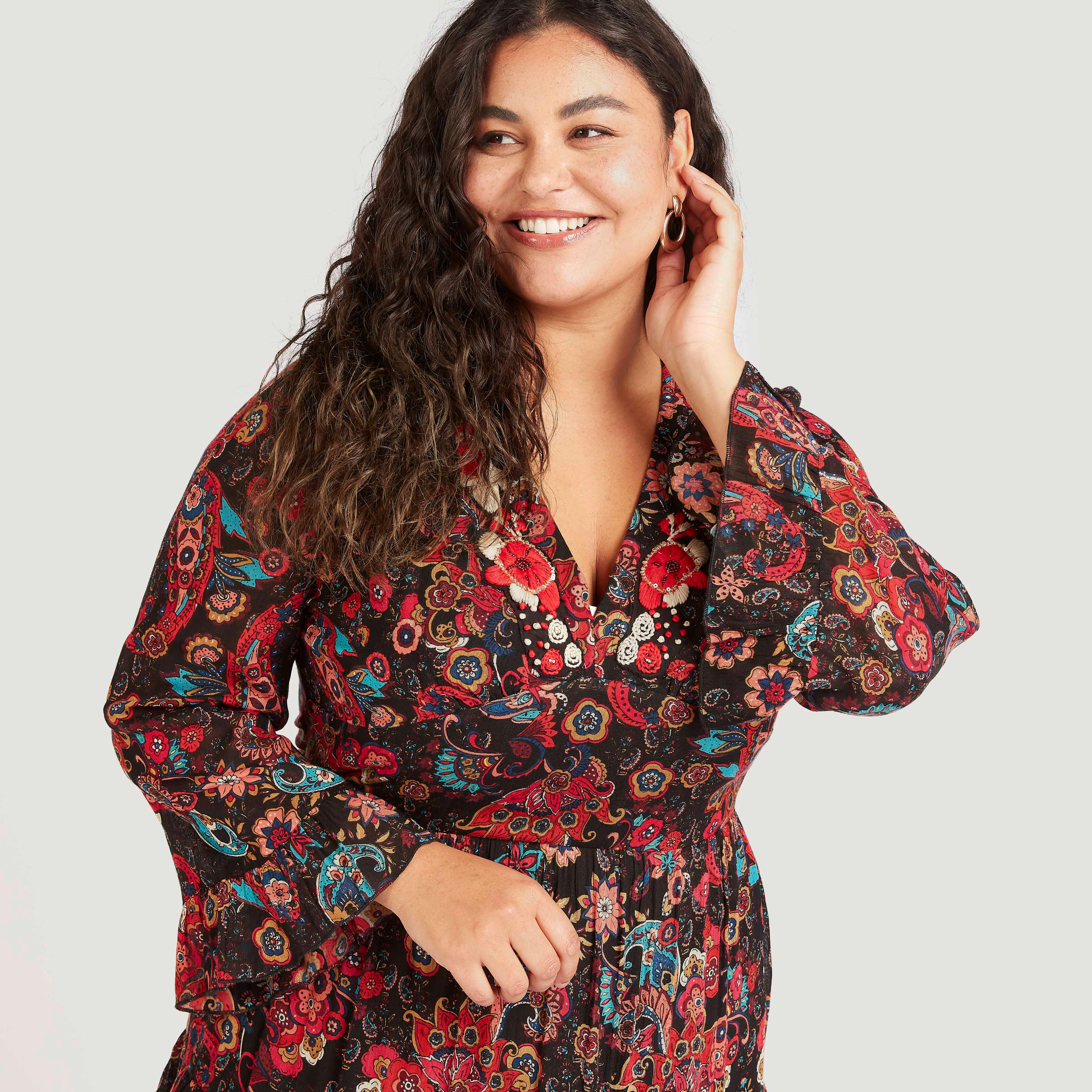 فستان إيه لاين طويل متعدد الطبقات بطبعات وياقة v وأكمام طويلة-women-clothing-dresses-image-5