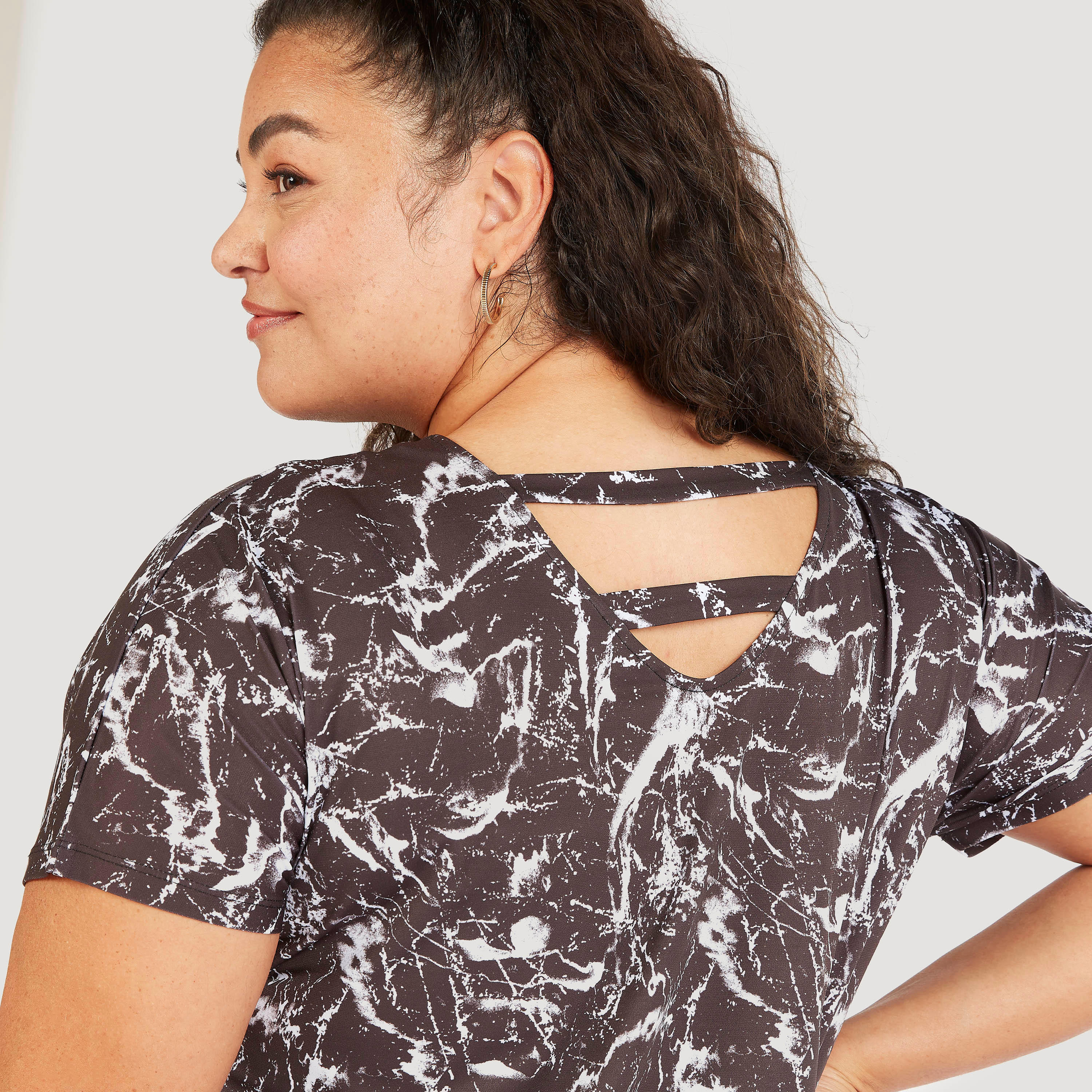 Printed V-neck T-shirt with Short Sleeves-women-clothing-tshirts-image-3