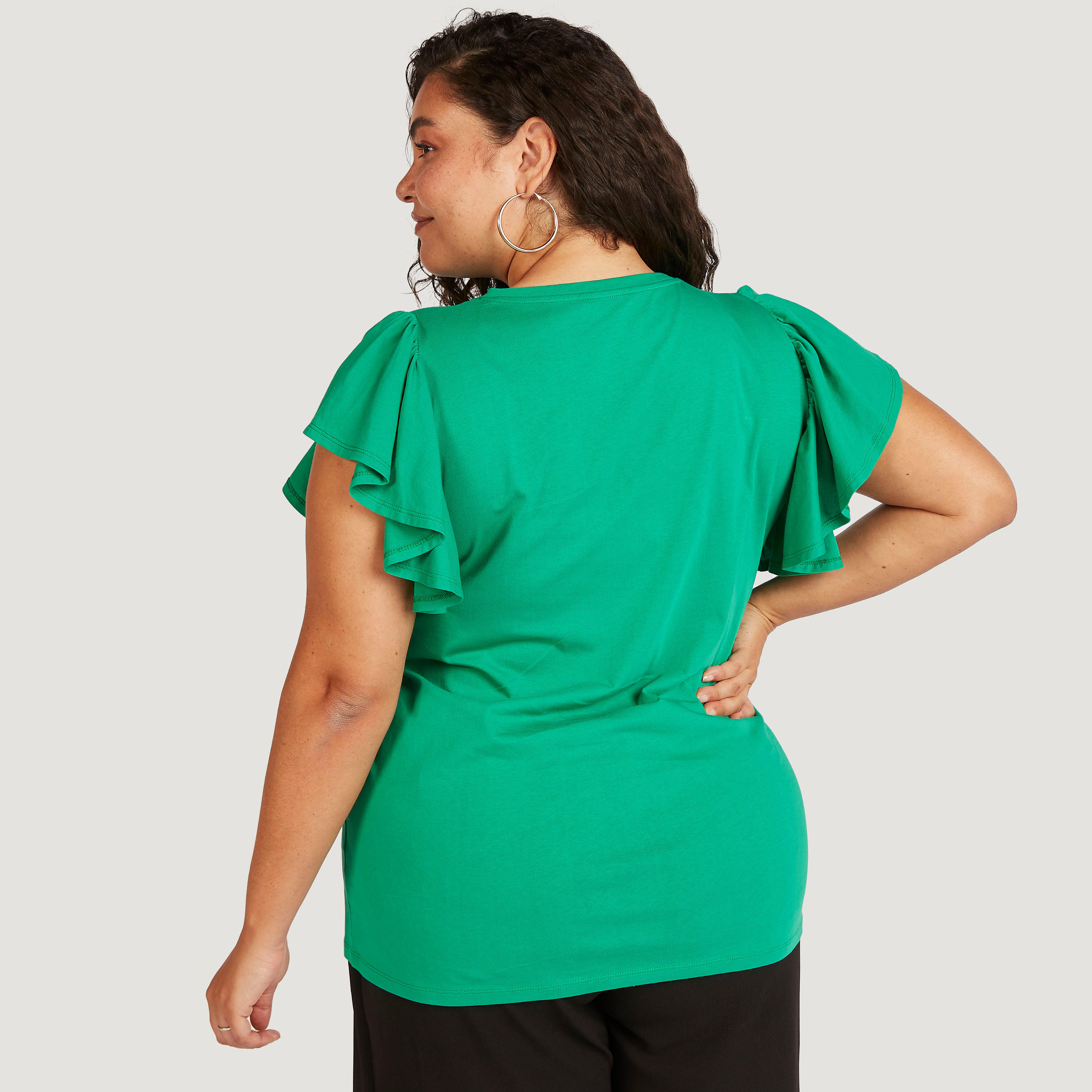 بلوزة سادة بياقة ضيقة وأكمام واسعة-women-clothing-tshirts-image-4